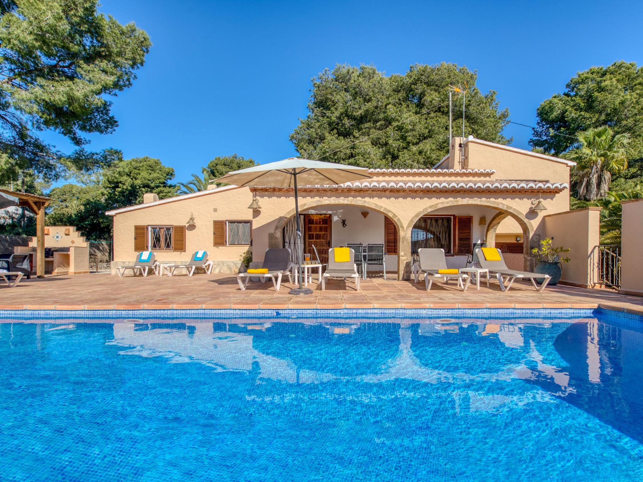 Foto 1 - Casa con 4 camere da letto a Jávea con piscina privata e vista mare