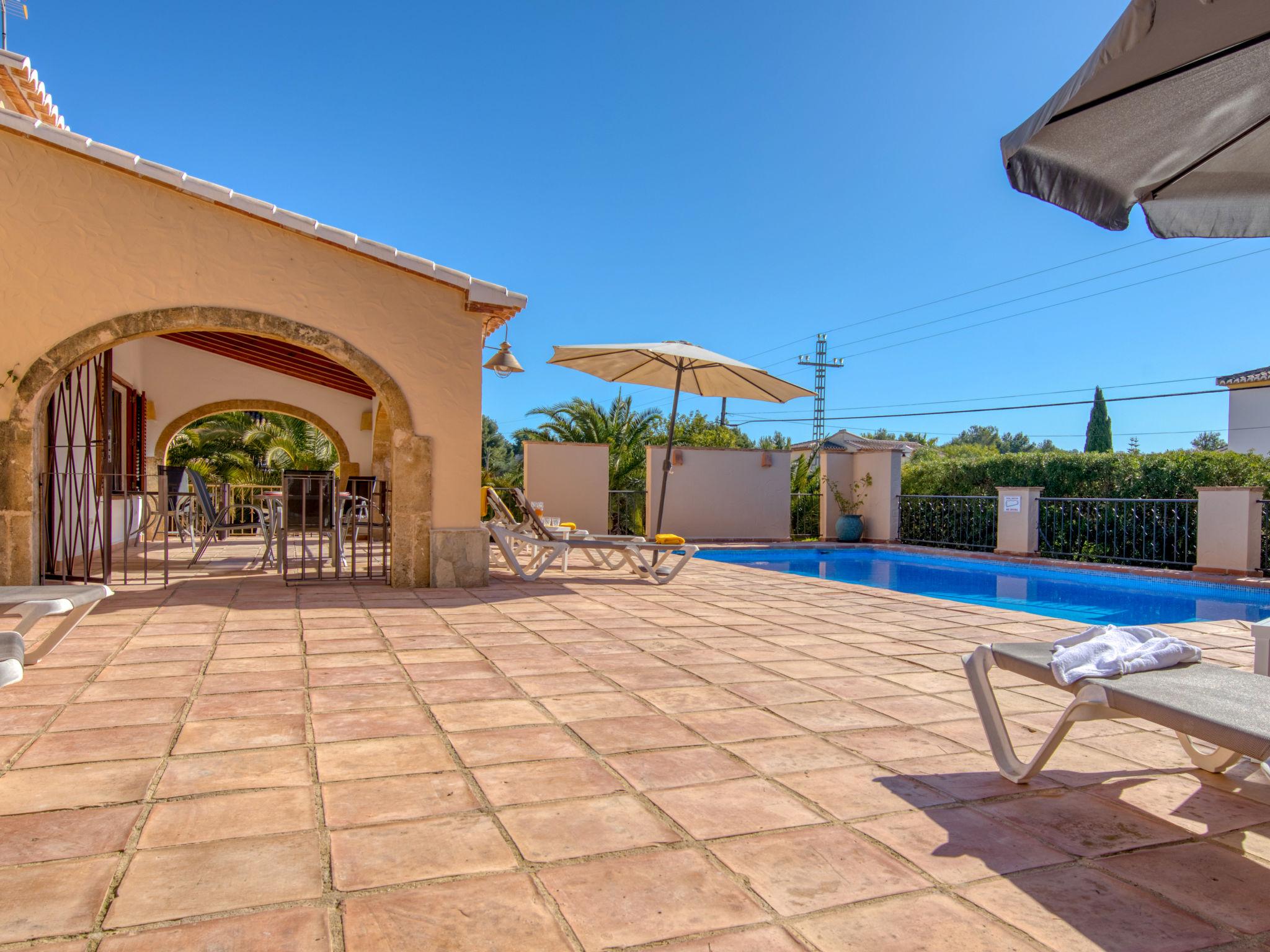 Photo 33 - Maison de 4 chambres à Jávea avec piscine privée et jardin