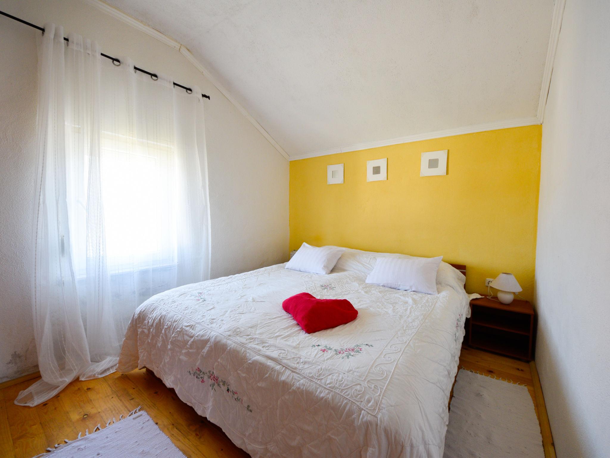 Foto 6 - Appartamento con 2 camere da letto a Obrovac con terrazza e vista mare