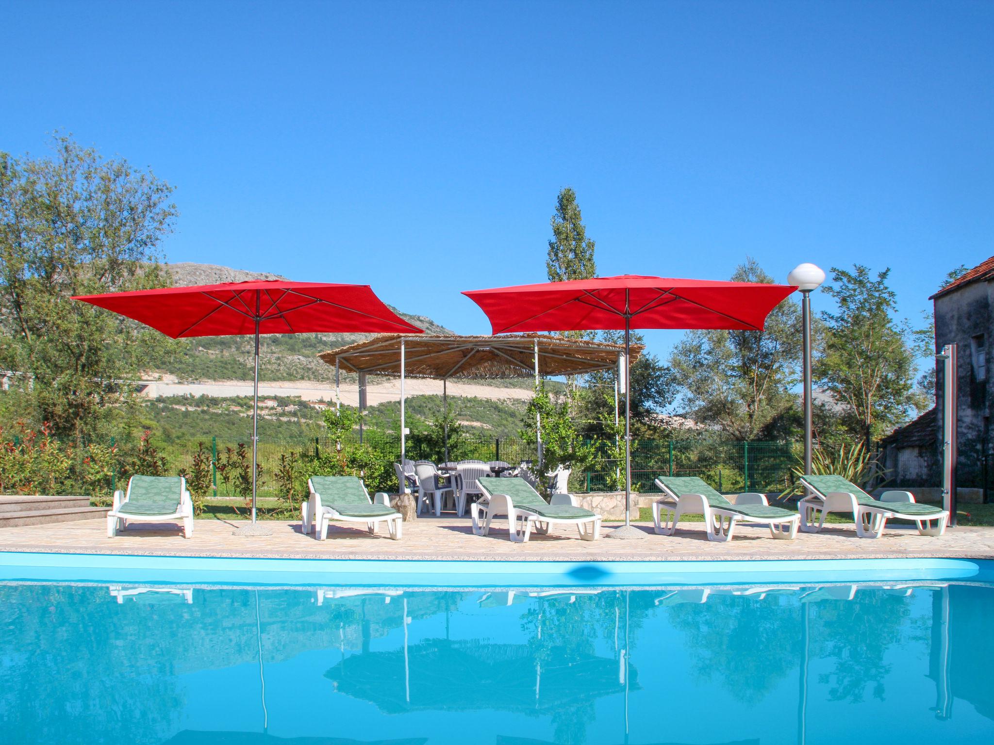 Photo 7 - Maison de 6 chambres à Vrgorac avec piscine privée et jardin