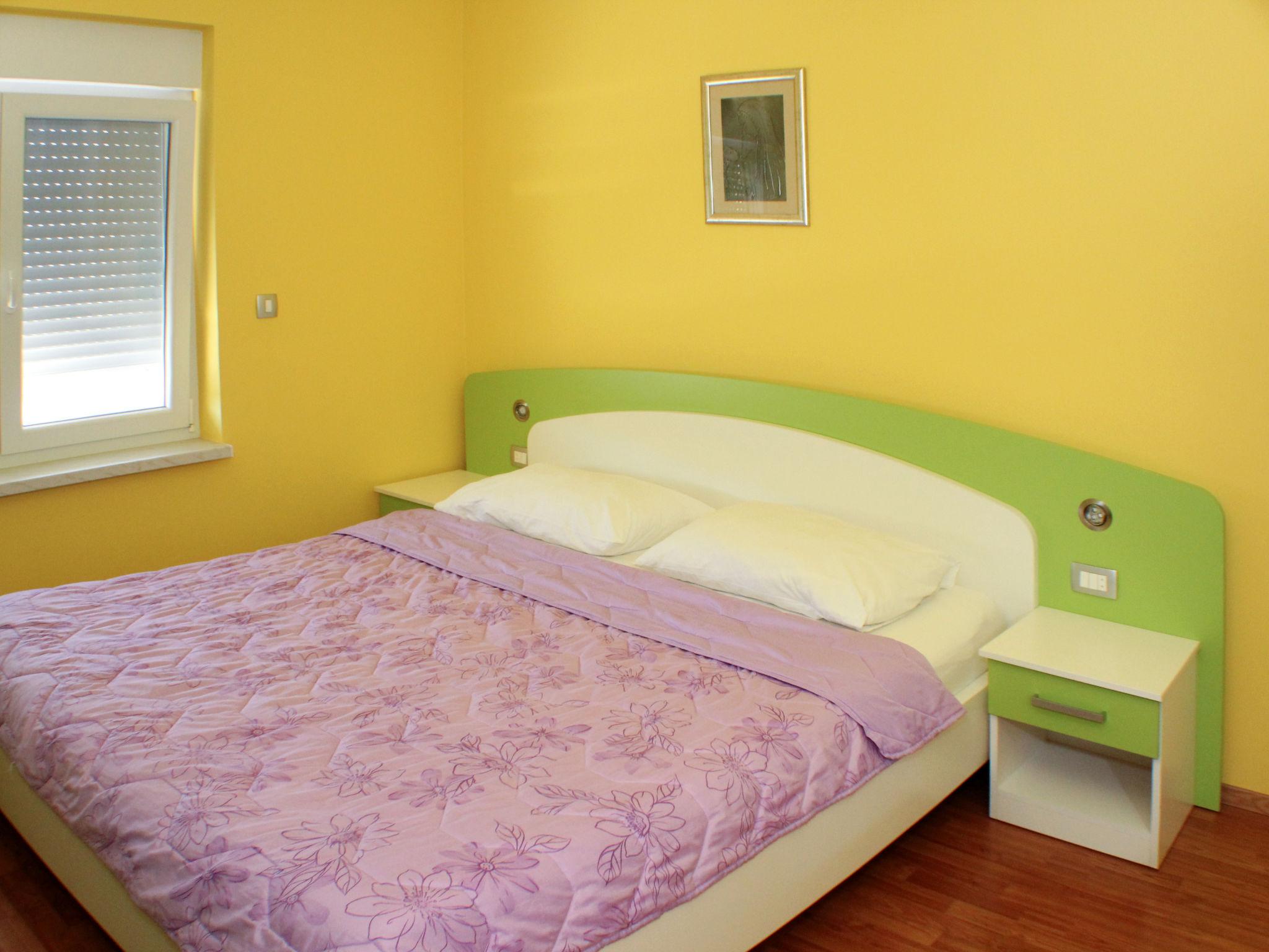 Photo 16 - 6 bedroom House in Vrgorac with private pool and garden