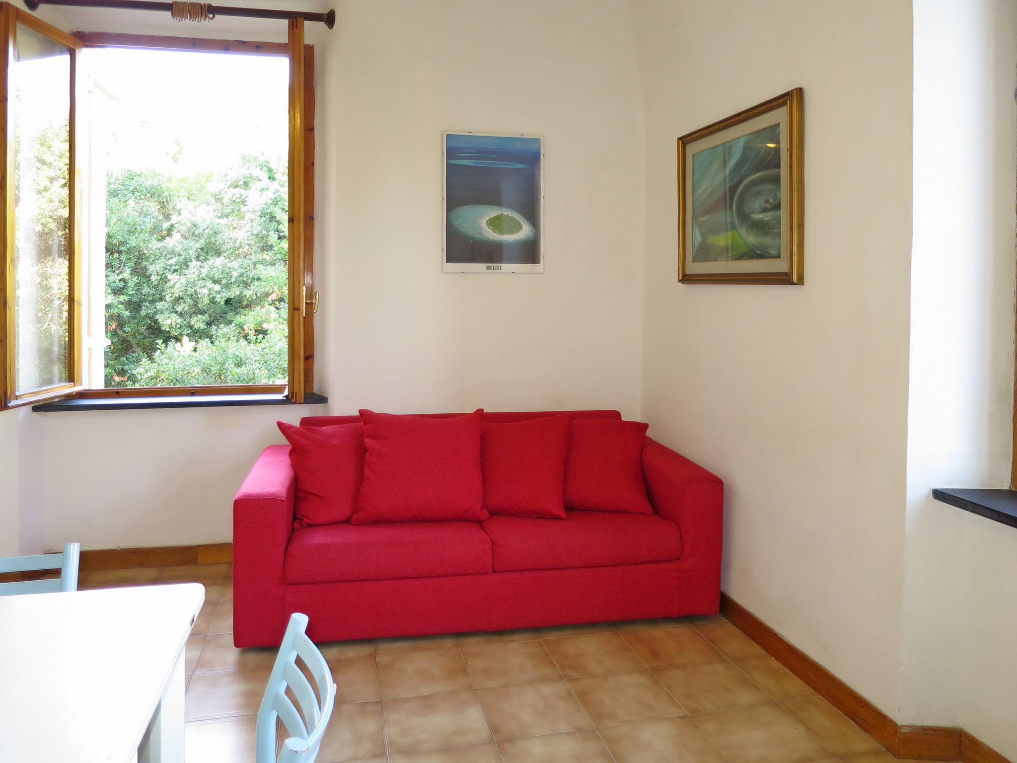 Photo 10 - 2 bedroom Apartment in Rosignano Marittimo with garden and sea view