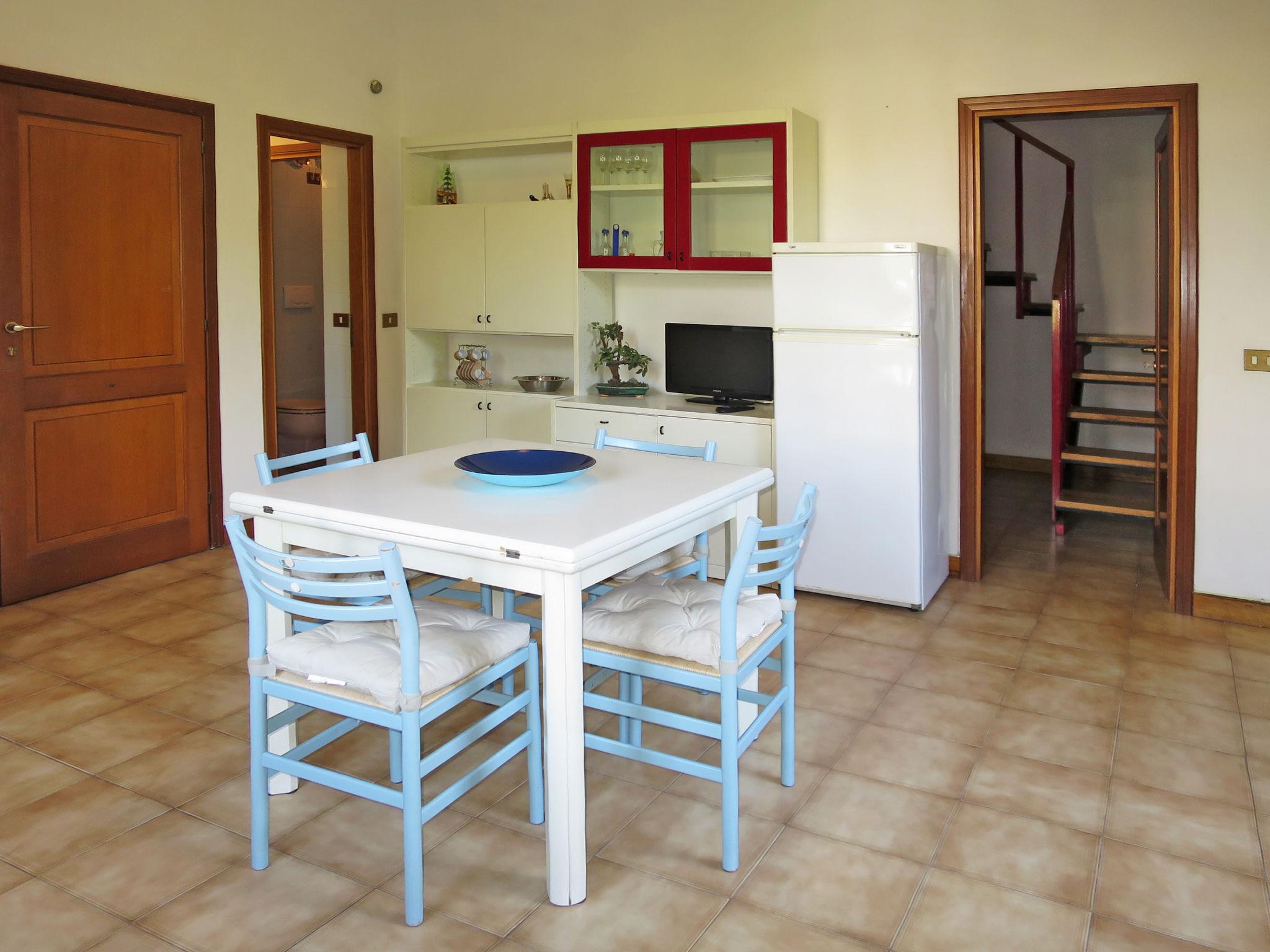 Photo 12 - 2 bedroom Apartment in Rosignano Marittimo with garden and sea view