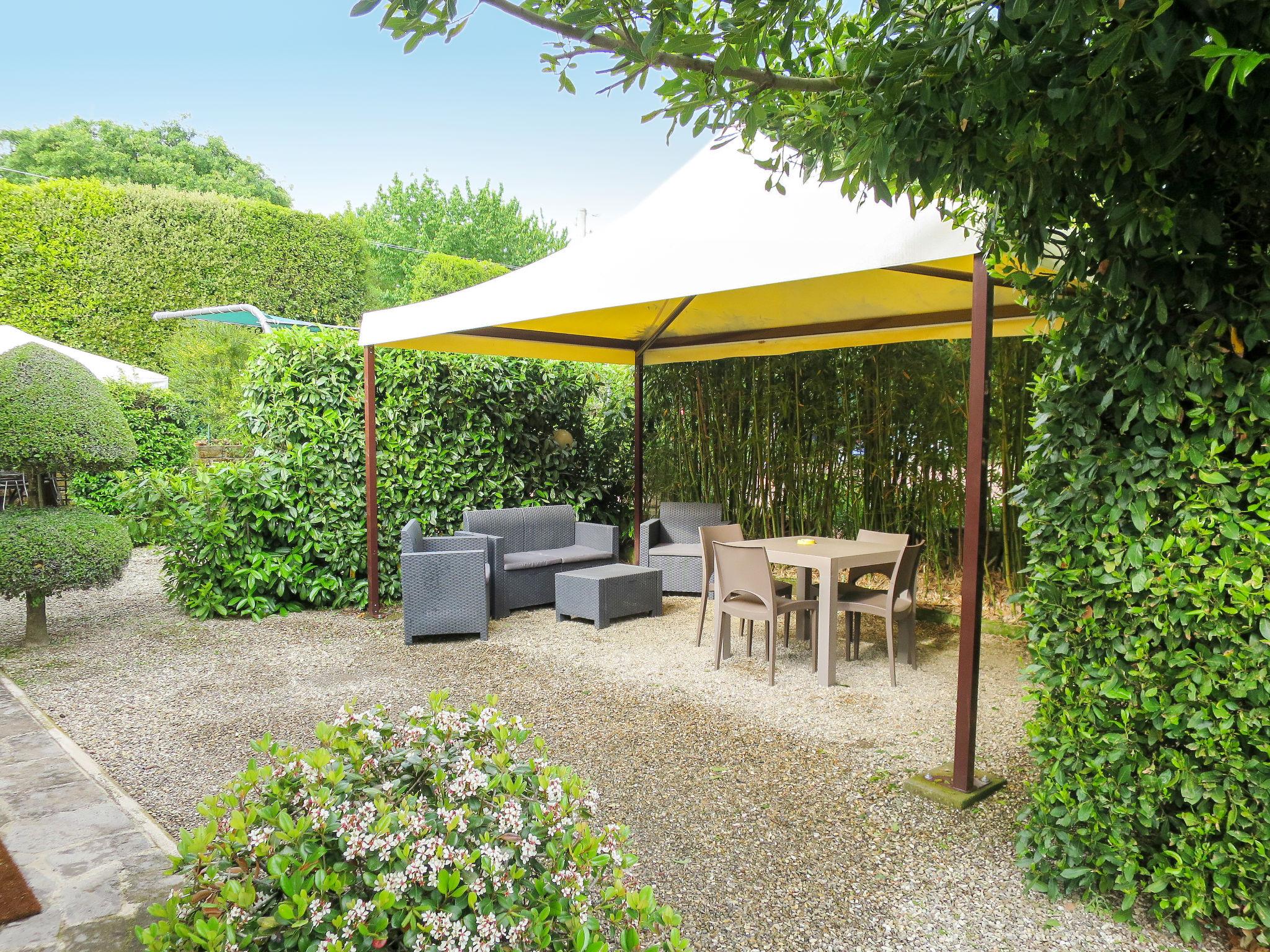 Photo 3 - Maison de 1 chambre à Bolsena avec piscine et jardin