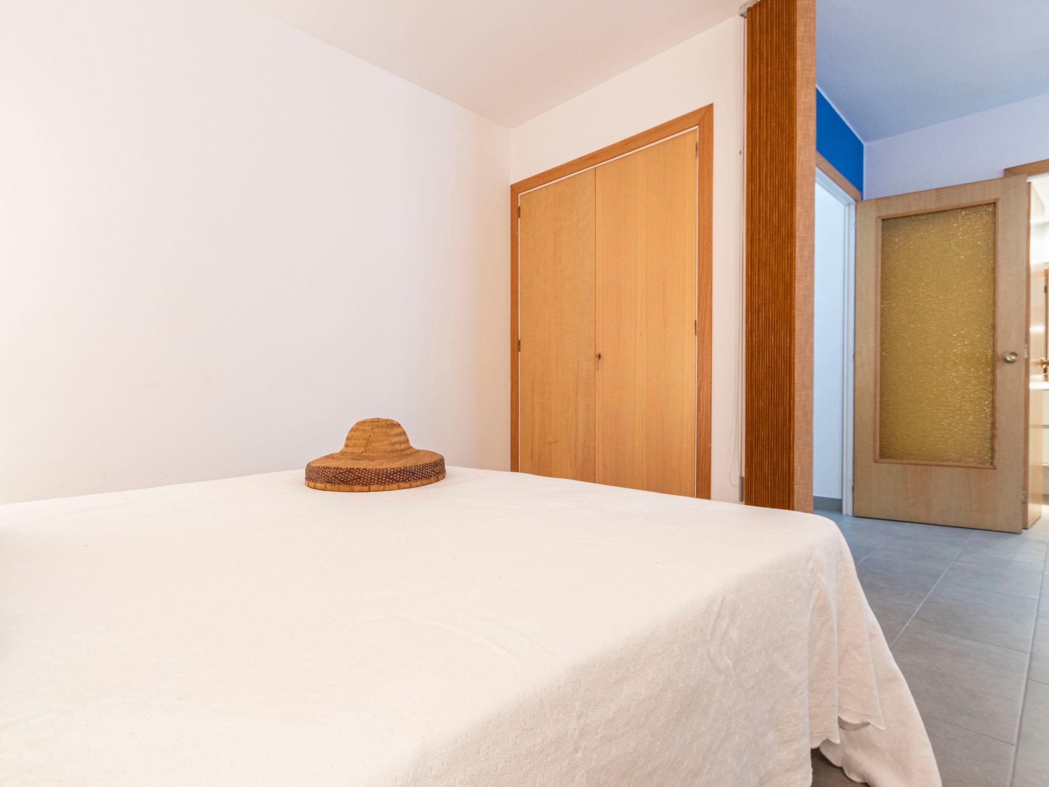 Foto 14 - Appartamento con 1 camera da letto a Torredembarra con piscina e vista mare