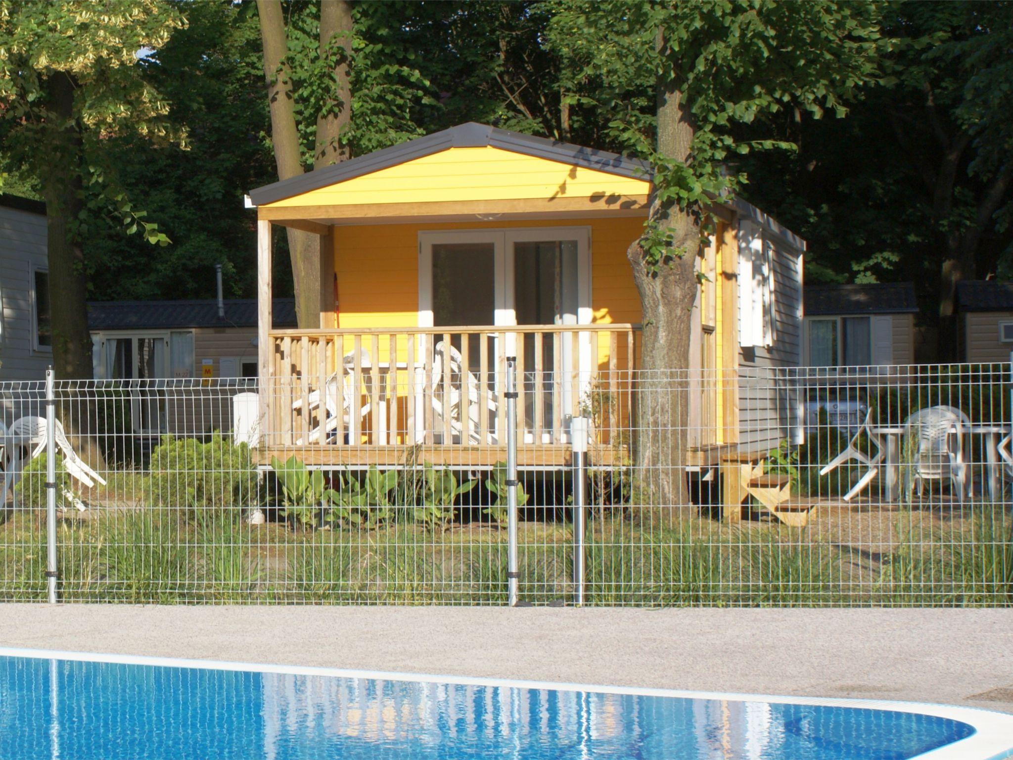 Foto 1 - Casa de 2 habitaciones en Praga con piscina y jardín