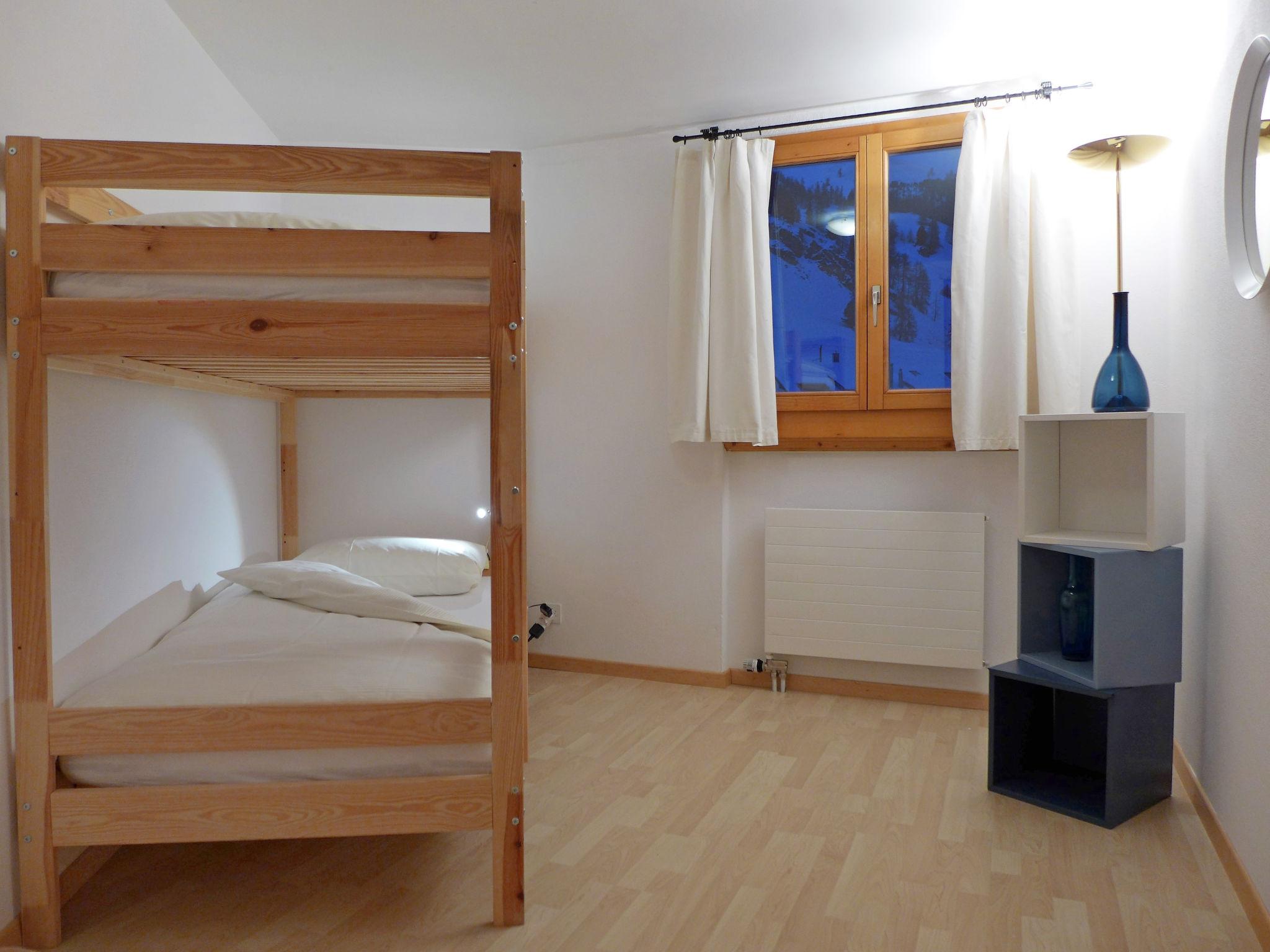 Foto 16 - Apartment mit 3 Schlafzimmern in Celerina/Schlarigna mit blick auf die berge