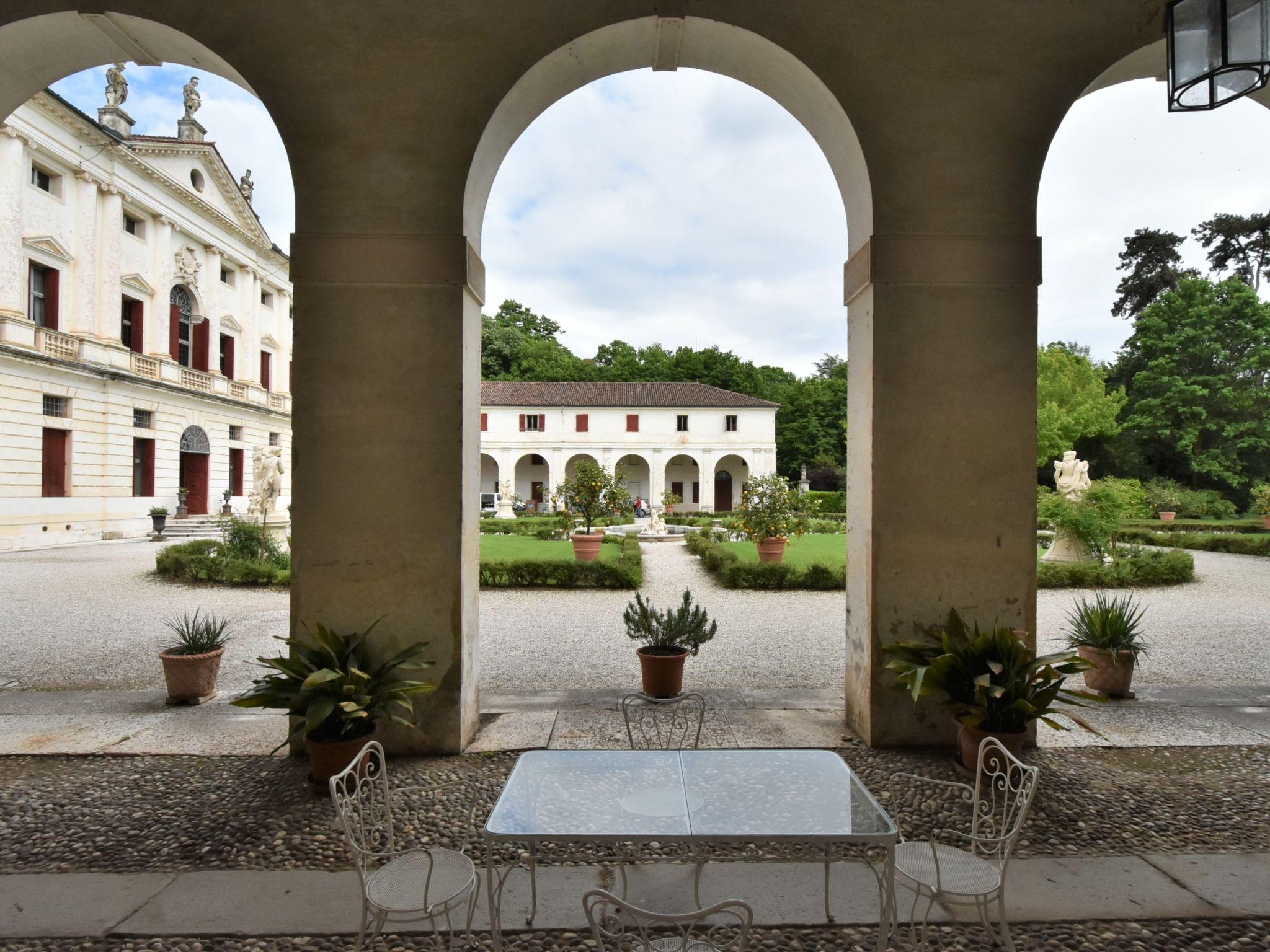 Foto 48 - Casa de 4 quartos em Piombino Dese com piscina privada e jardim