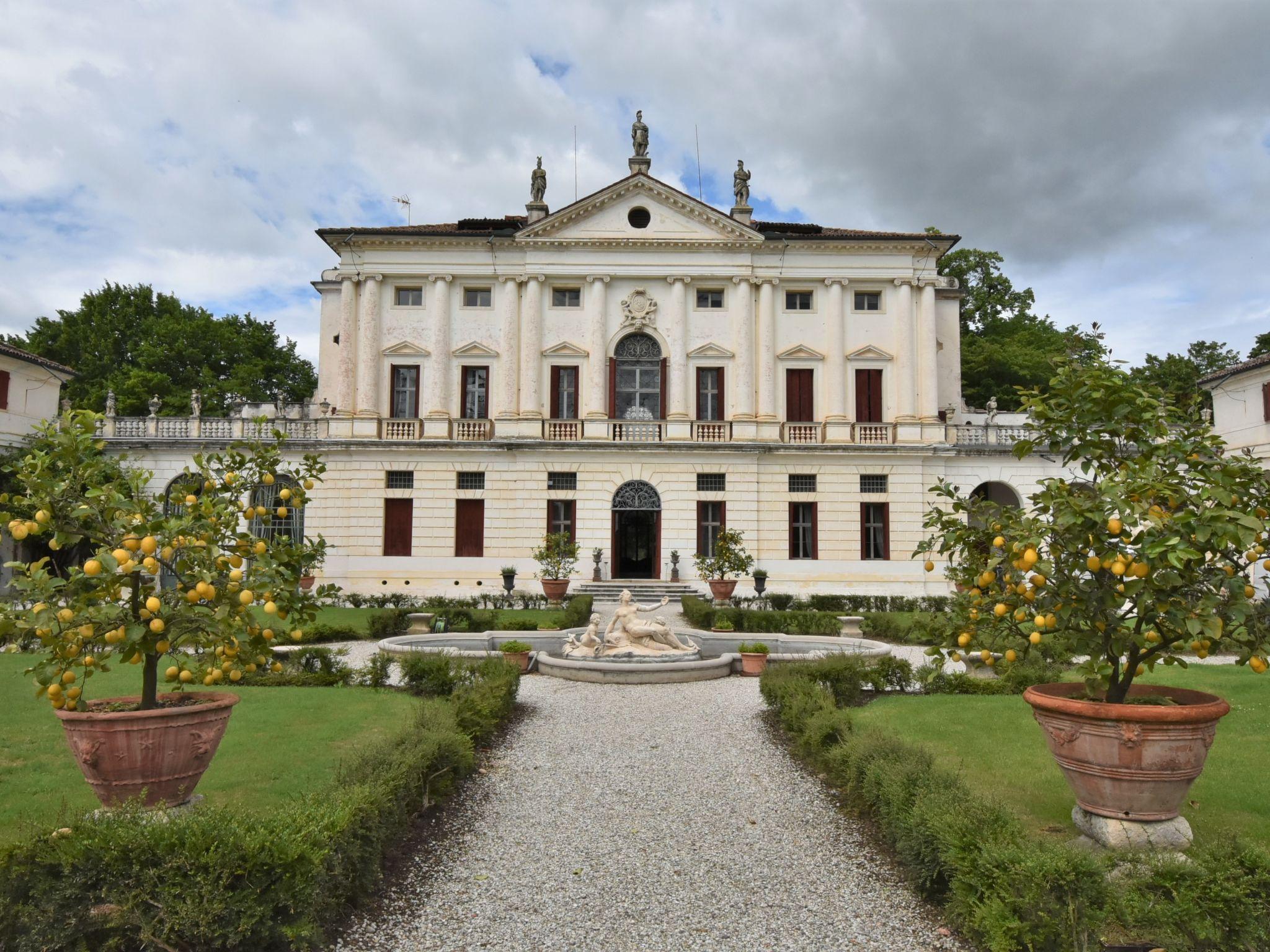 Photo 34 - Maison de 4 chambres à Piombino Dese avec piscine privée et jardin