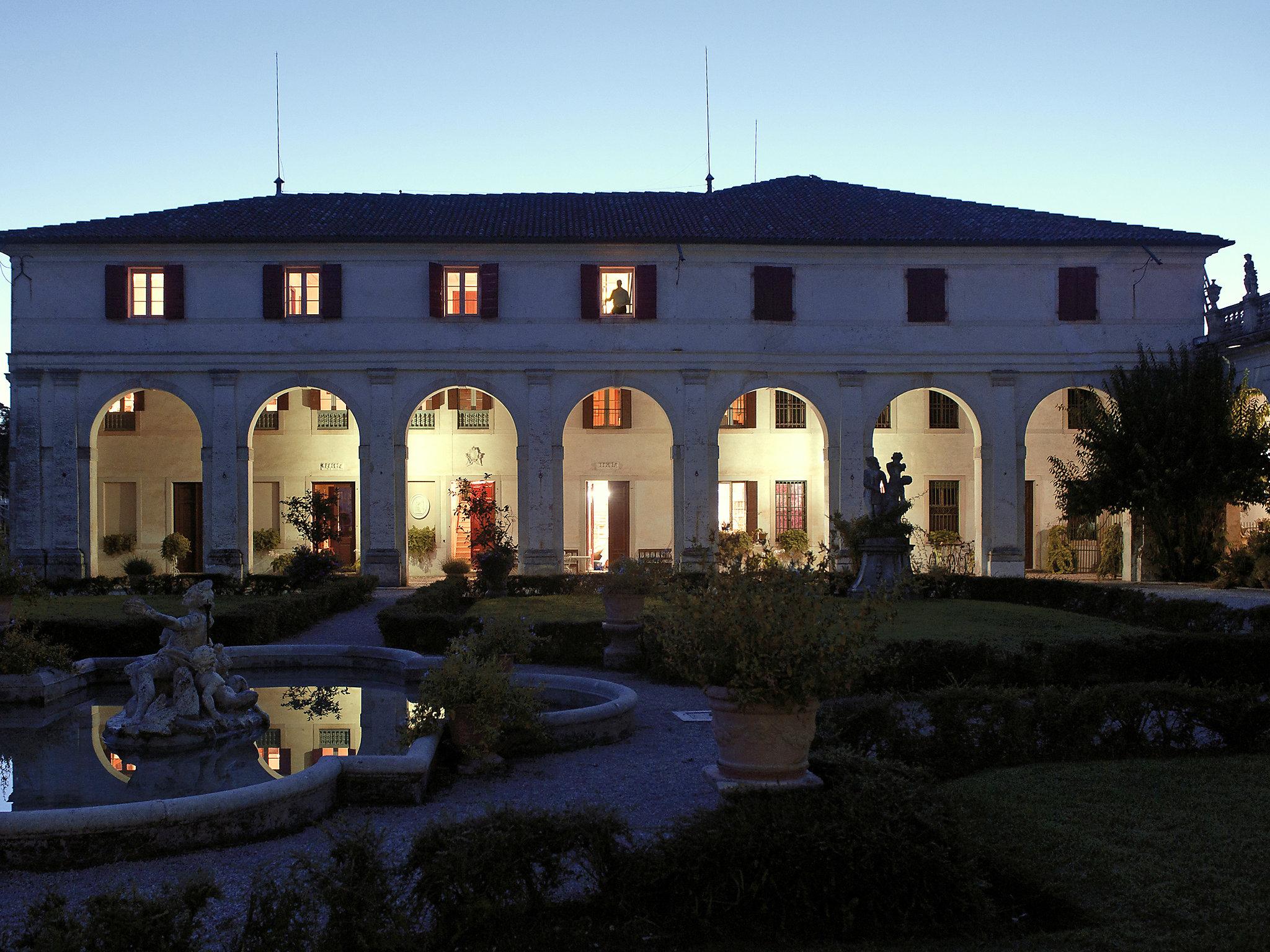 Photo 41 - Maison de 4 chambres à Piombino Dese avec piscine privée et jardin