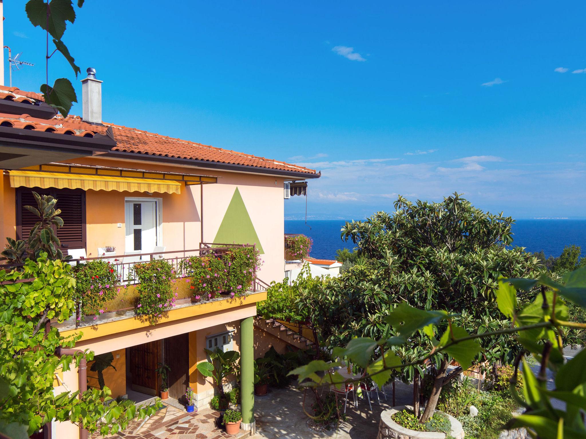 Foto 1 - Apartment in Mošćenička Draga mit terrasse und blick aufs meer