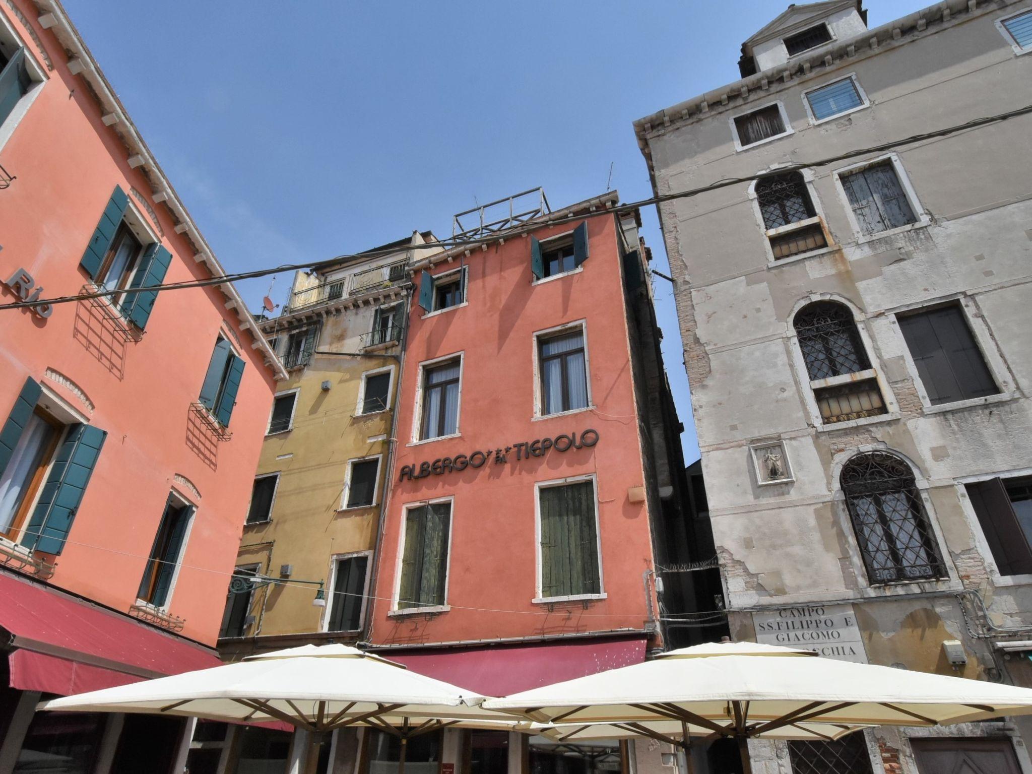 Foto 27 - Appartamento con 2 camere da letto a Venezia con vasca idromassaggio e vista mare