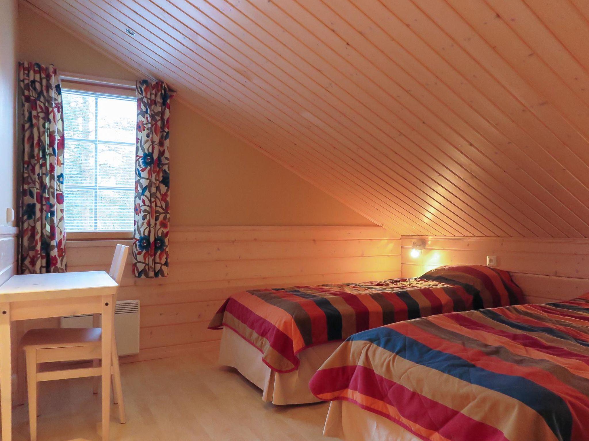 Foto 17 - Casa de 7 habitaciones en Kittilä con sauna y vistas a la montaña