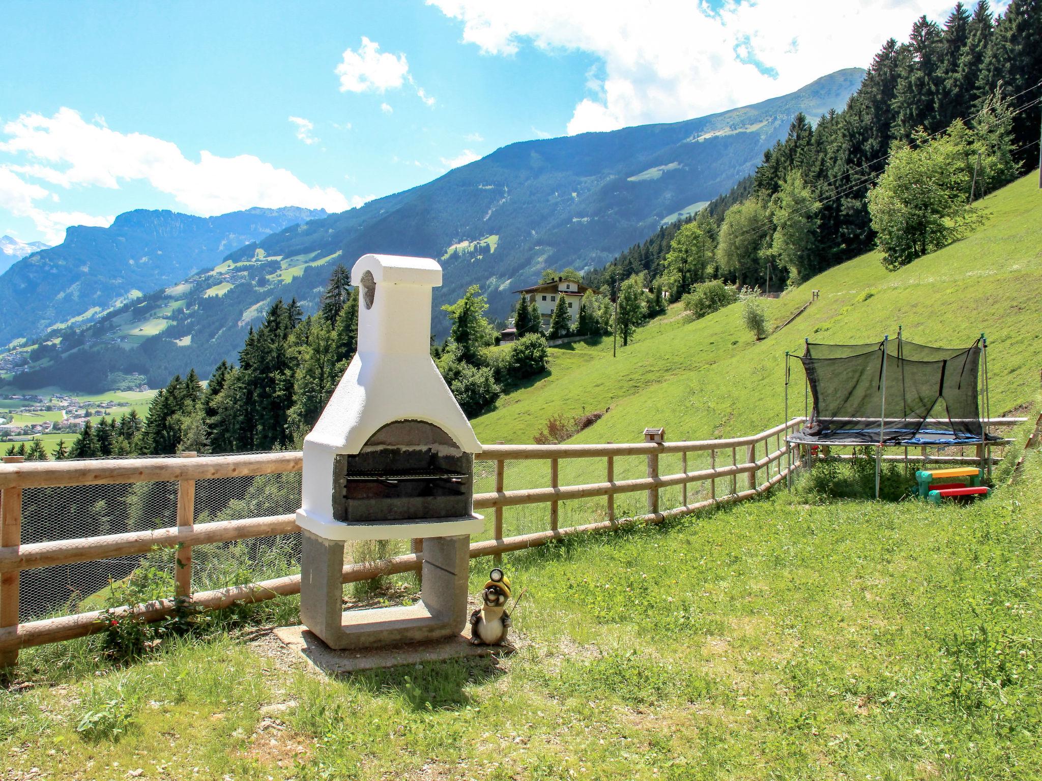 Photo 25 - 3 bedroom Apartment in Zellberg with terrace and mountain view