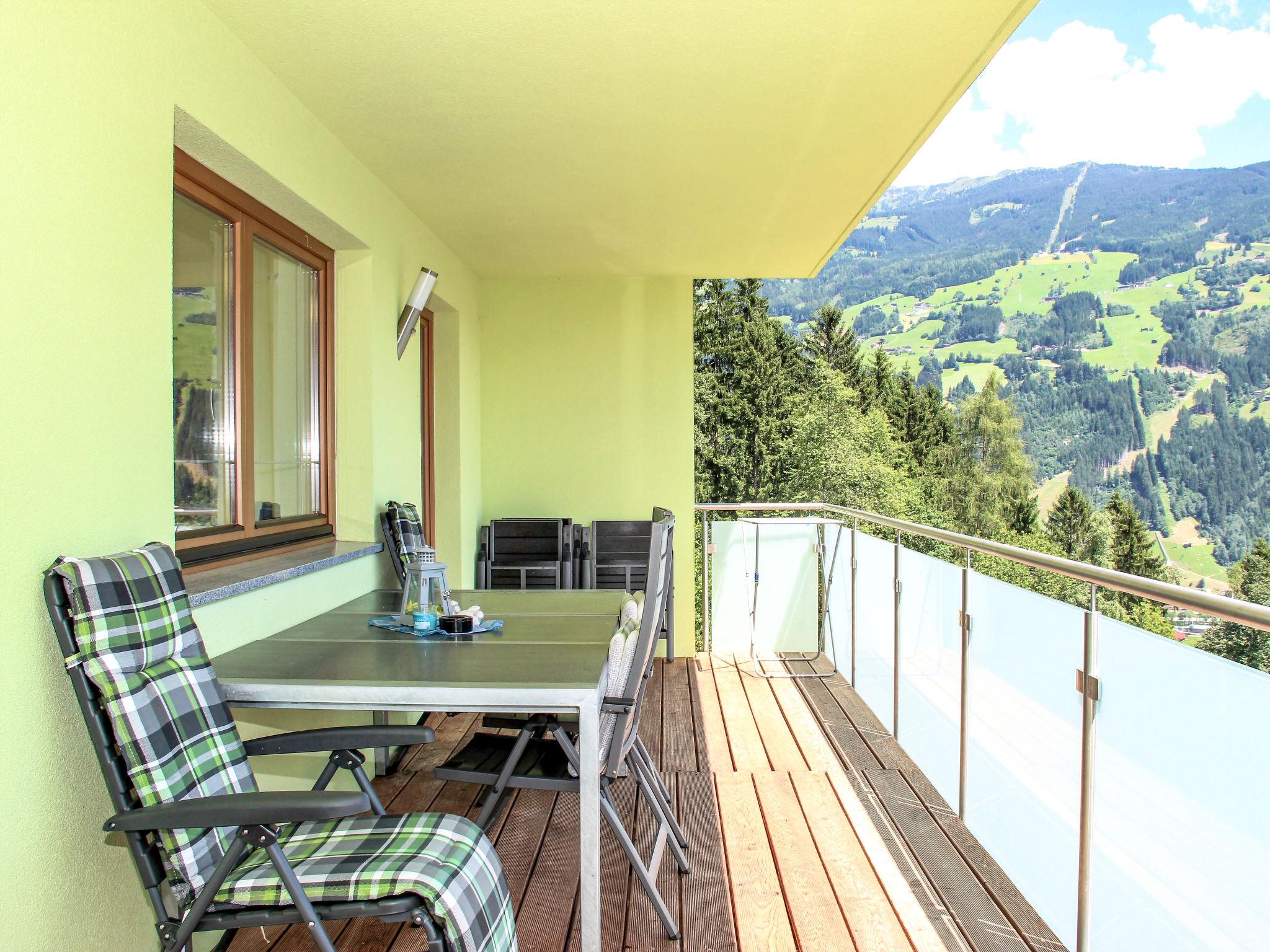 Foto 23 - Apartamento de 3 quartos em Zellberg com terraço e vista para a montanha