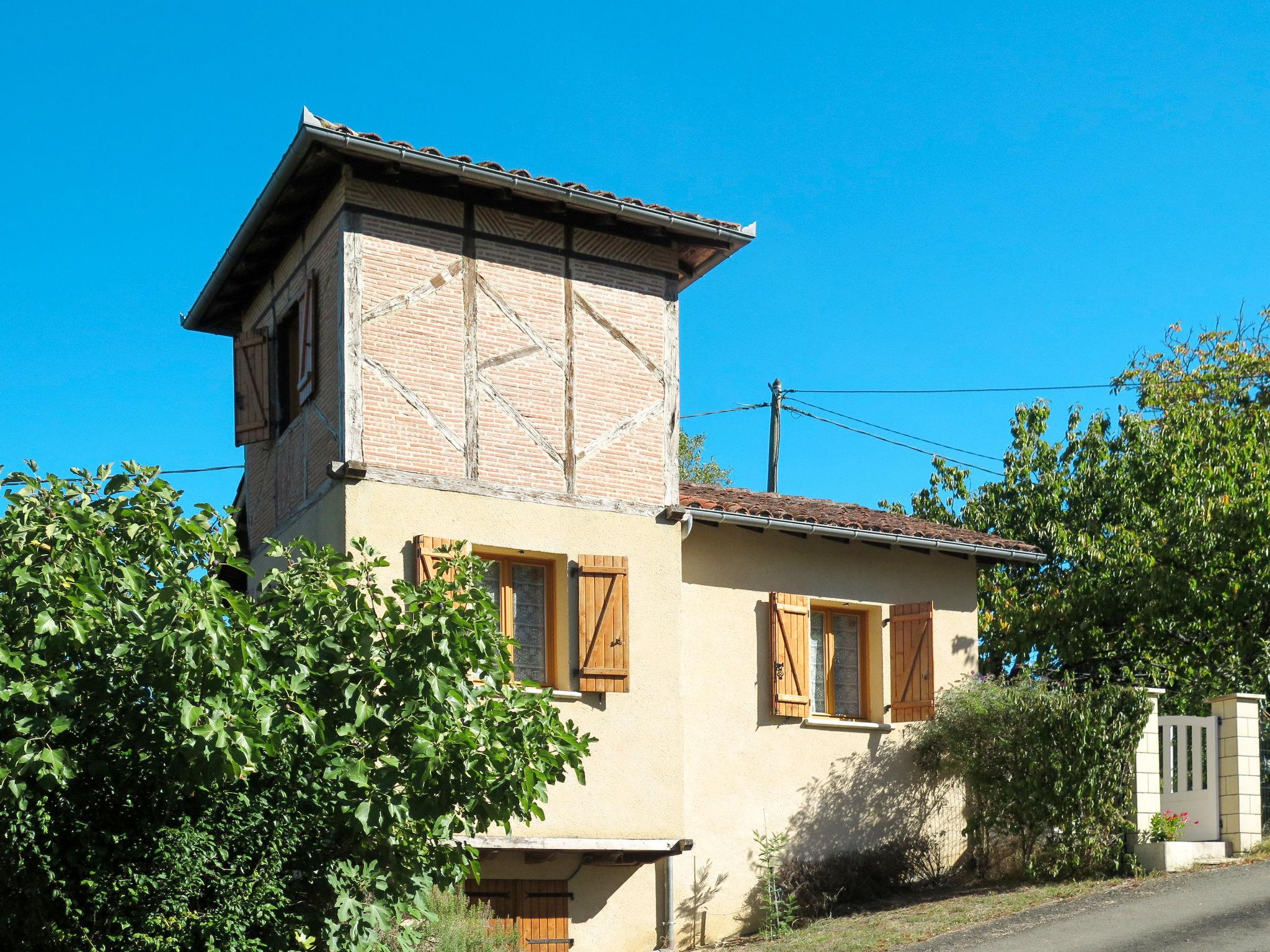 Photo 15 - Maison de 1 chambre à Felzins avec terrasse