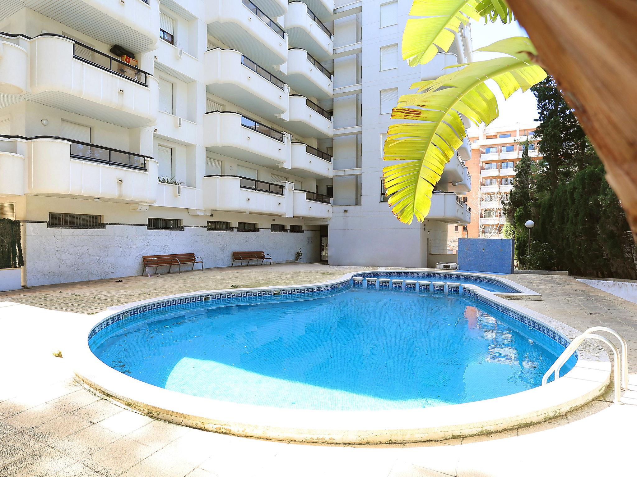 Foto 1 - Apartamento de 2 habitaciones en Salou con piscina y vistas al mar