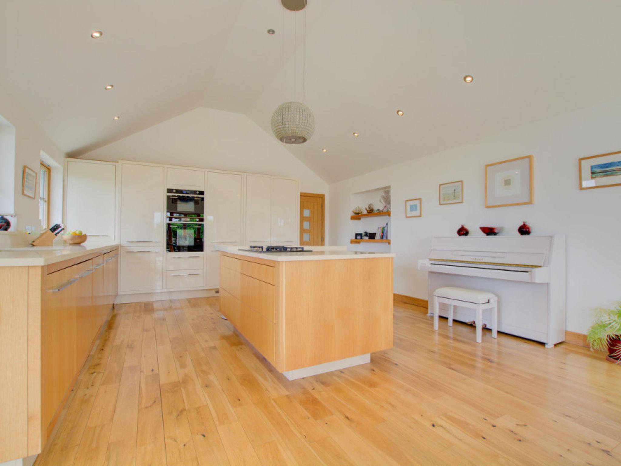 Photo 25 - 3 bedroom House in Padstow with garden and sea view