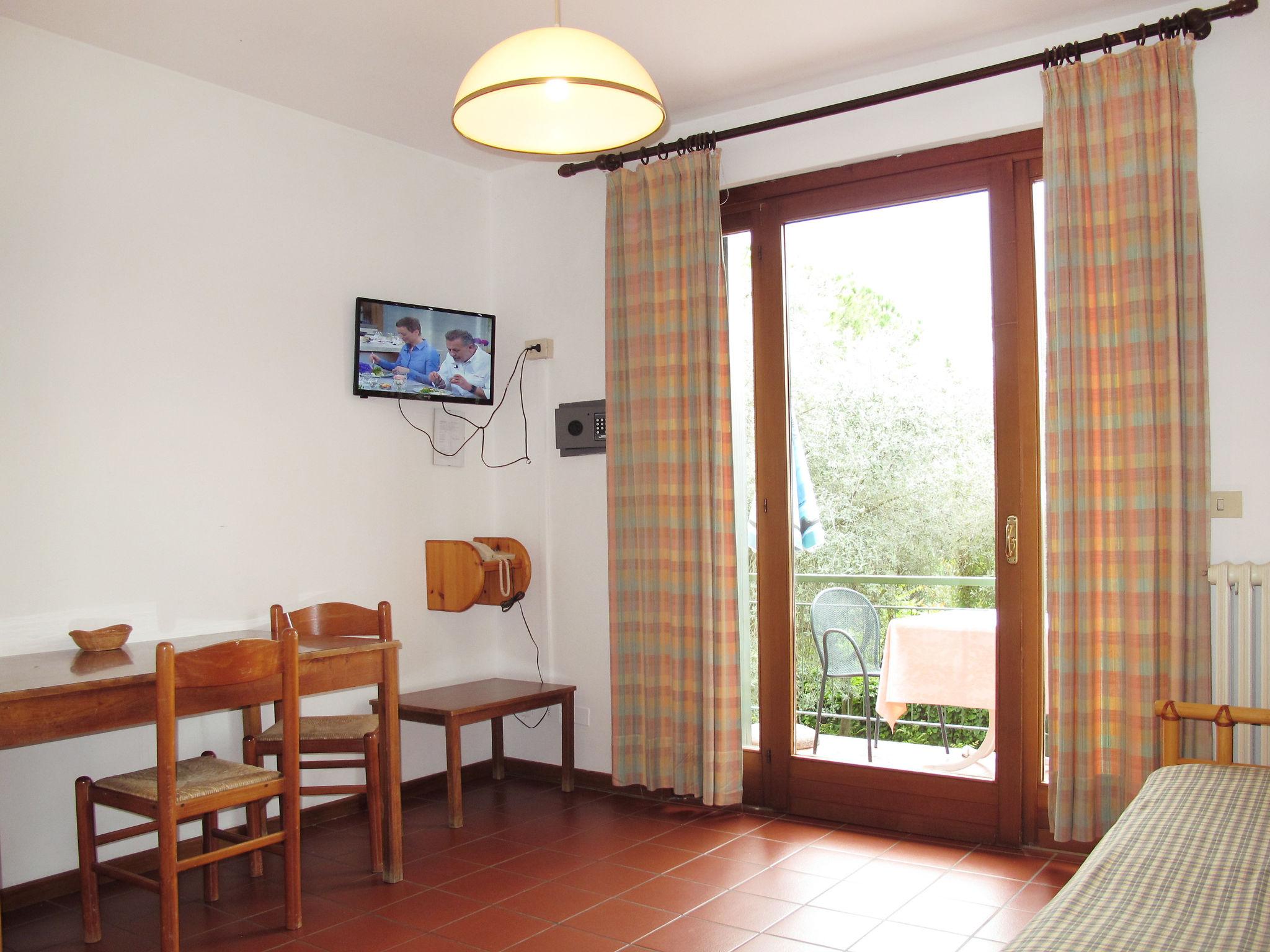 Photo 6 - 1 bedroom Apartment in Garda with swimming pool and mountain view