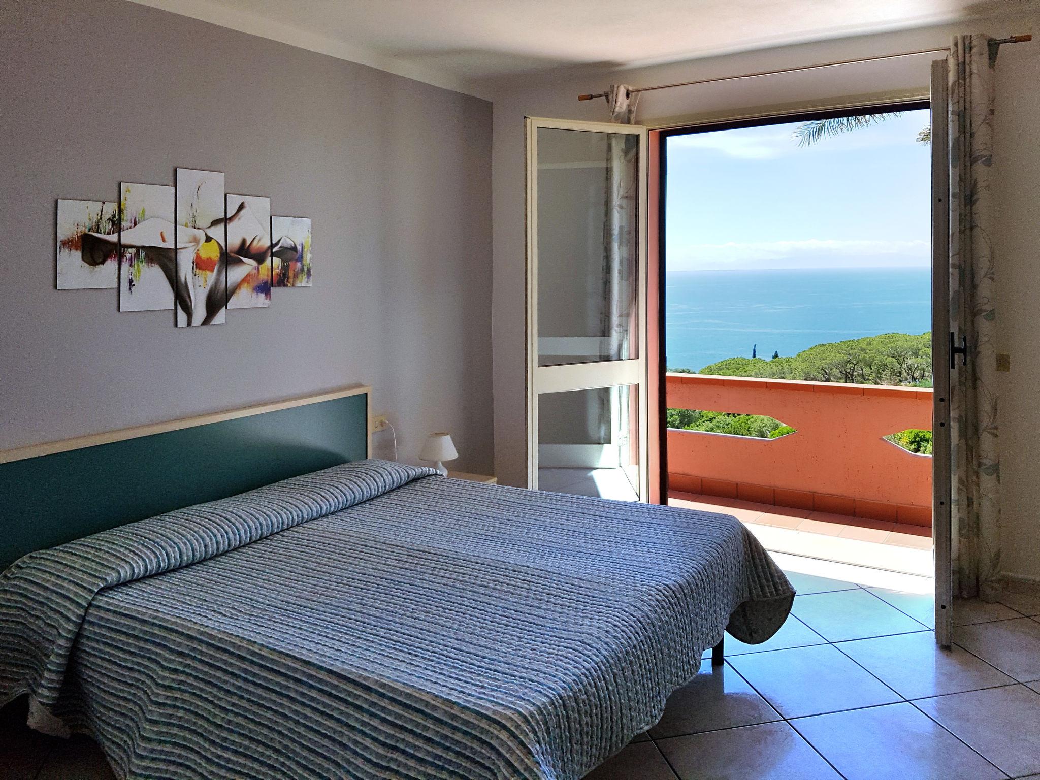 Foto 6 - Appartamento con 2 camere da letto a Capoliveri con terrazza e vista mare