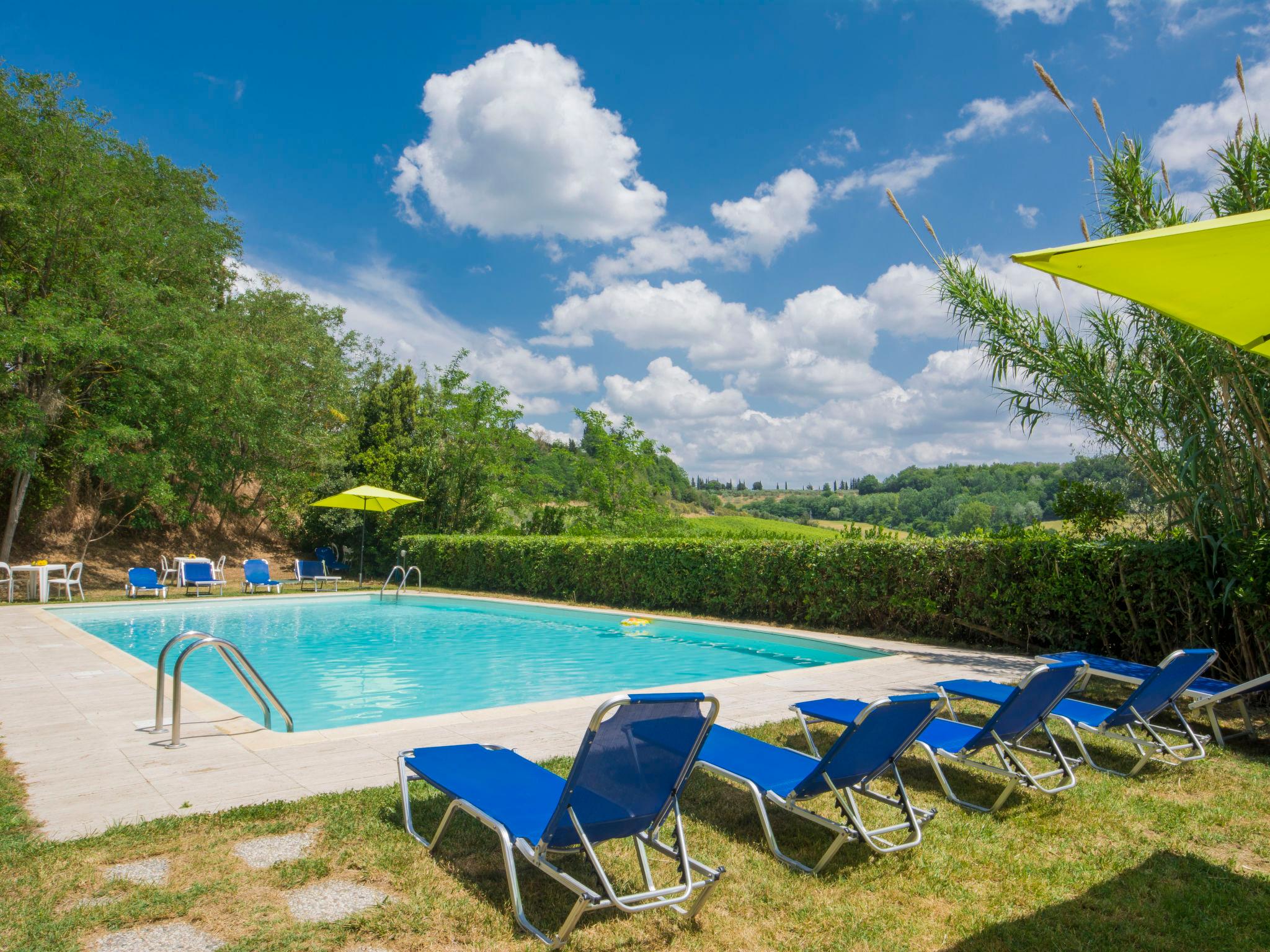 Foto 39 - Appartamento con 2 camere da letto a Poggibonsi con piscina e giardino