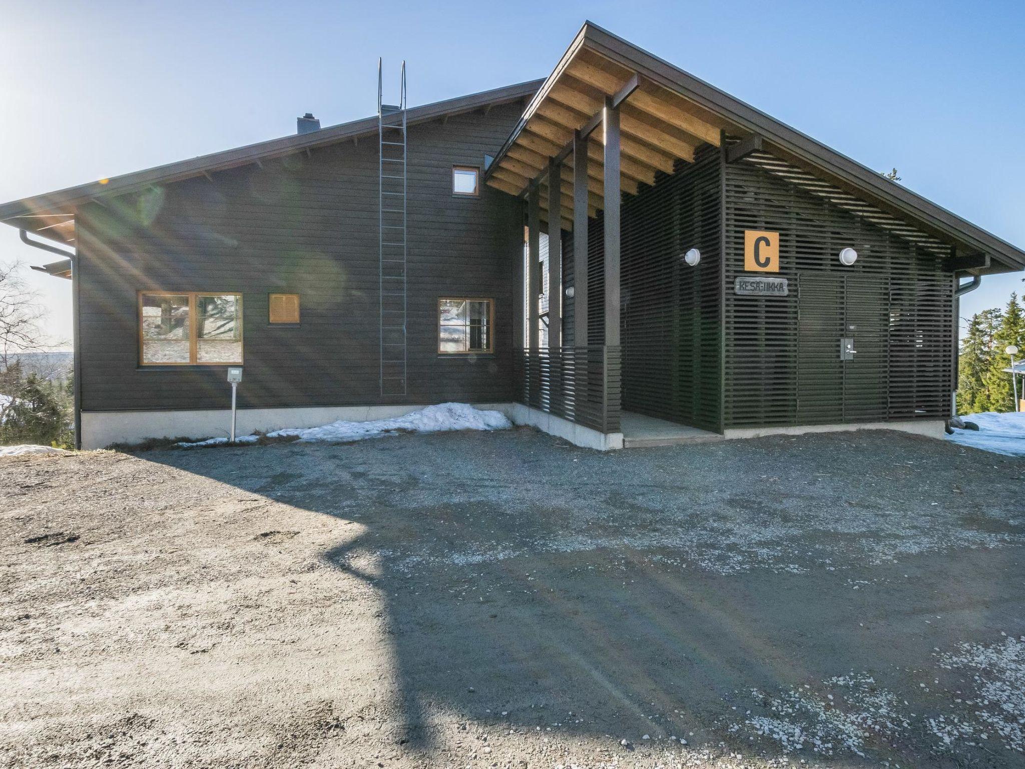 Foto 22 - Casa de 1 habitación en Kuusamo con sauna y vistas a la montaña