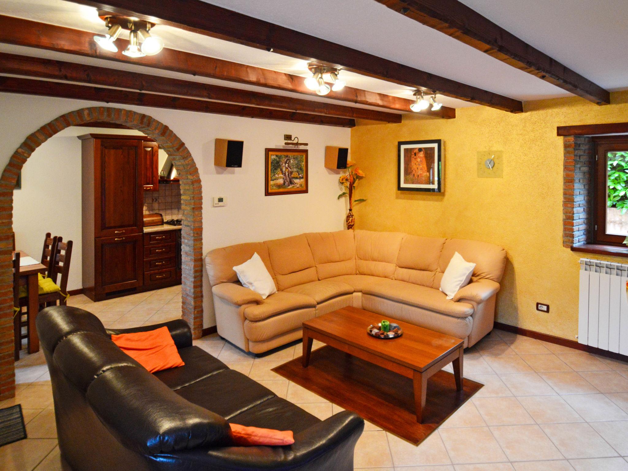 Photo 14 - 2 bedroom House in Umag with private pool and sea view