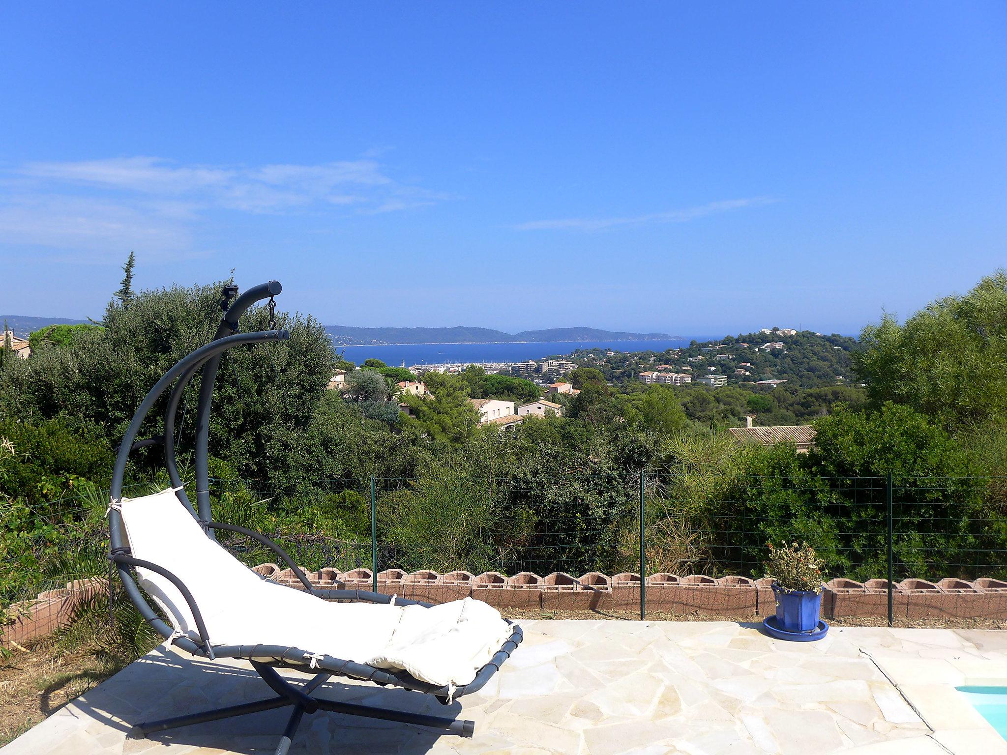 Foto 18 - Casa de 3 quartos em Cavalaire-sur-Mer com piscina privada e vistas do mar