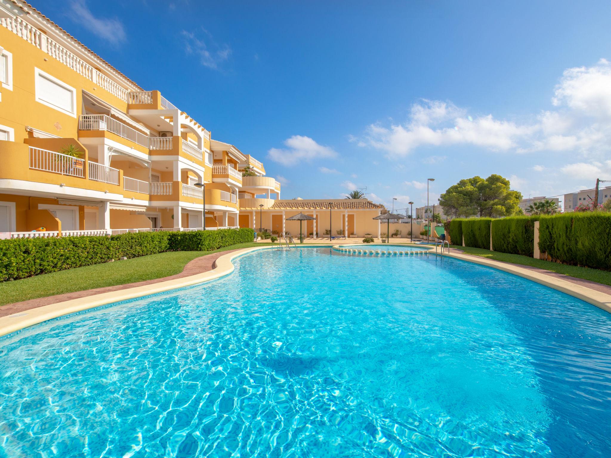 Photo 14 - Appartement de 2 chambres à Dénia avec piscine et vues à la mer