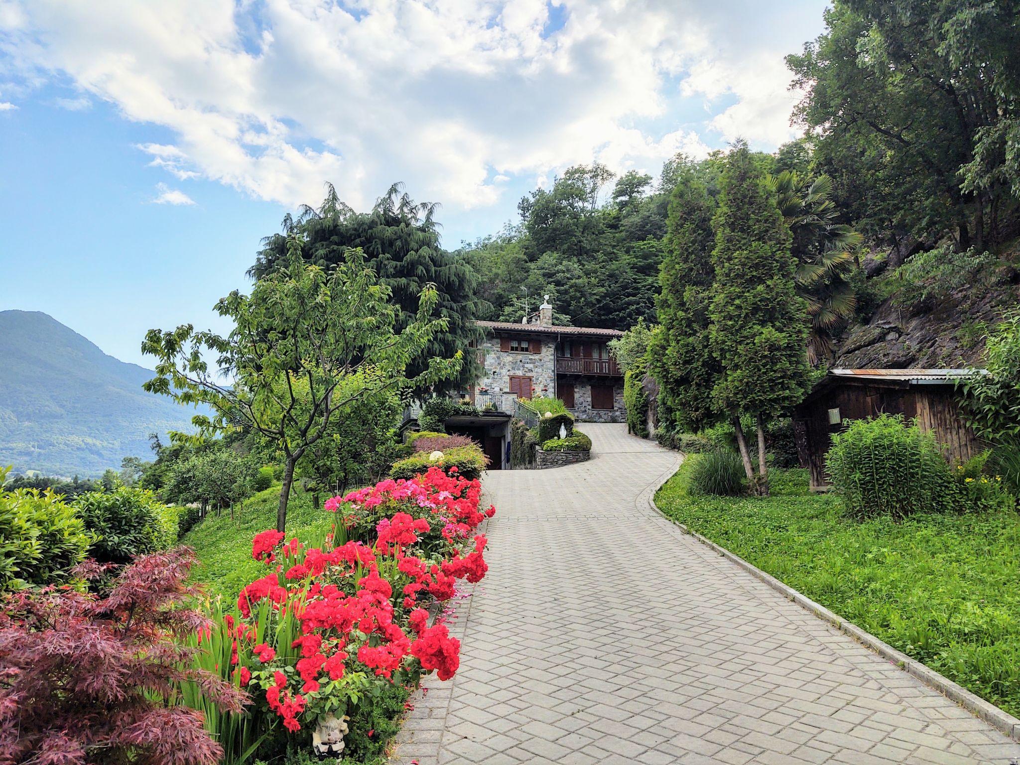 Foto 3 - Appartamento con 2 camere da letto a Colico con giardino e vista sulle montagne