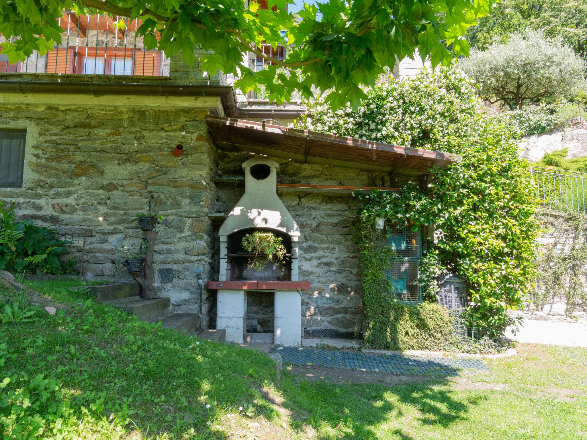 Foto 15 - Apartamento de 2 quartos em Colico com jardim e vista para a montanha