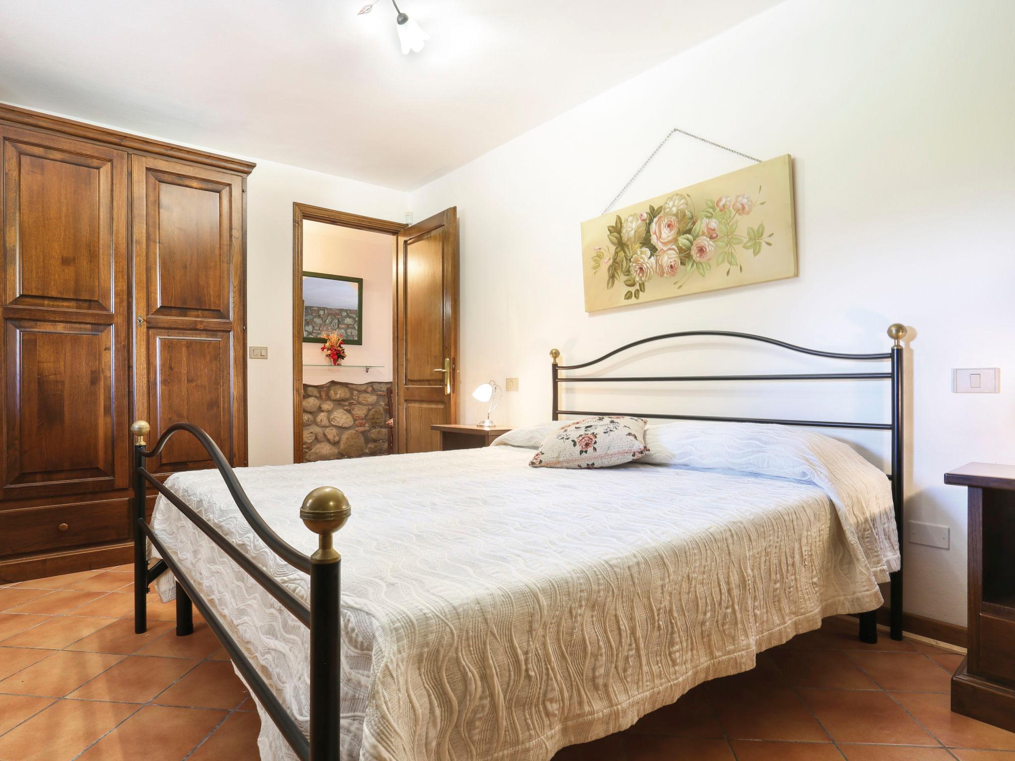 Foto 11 - Apartment mit 1 Schlafzimmer in Terricciola mit schwimmbad und garten
