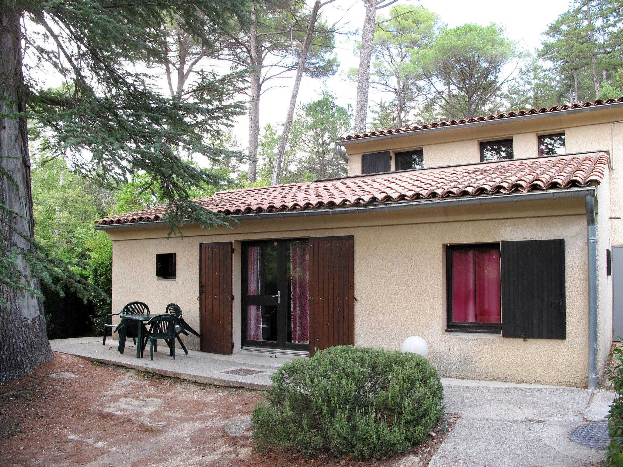 Photo 21 - Appartement de 2 chambres à Gréoux-les-Bains avec piscine et jardin