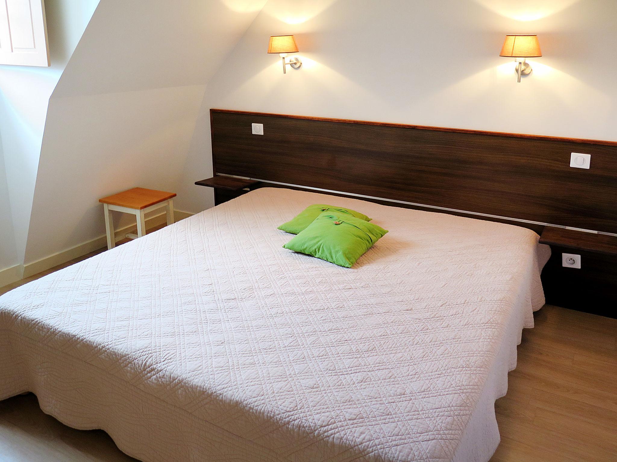 Foto 10 - Appartamento con 3 camere da letto a Saint-Vincent-de-Cosse con piscina e terrazza