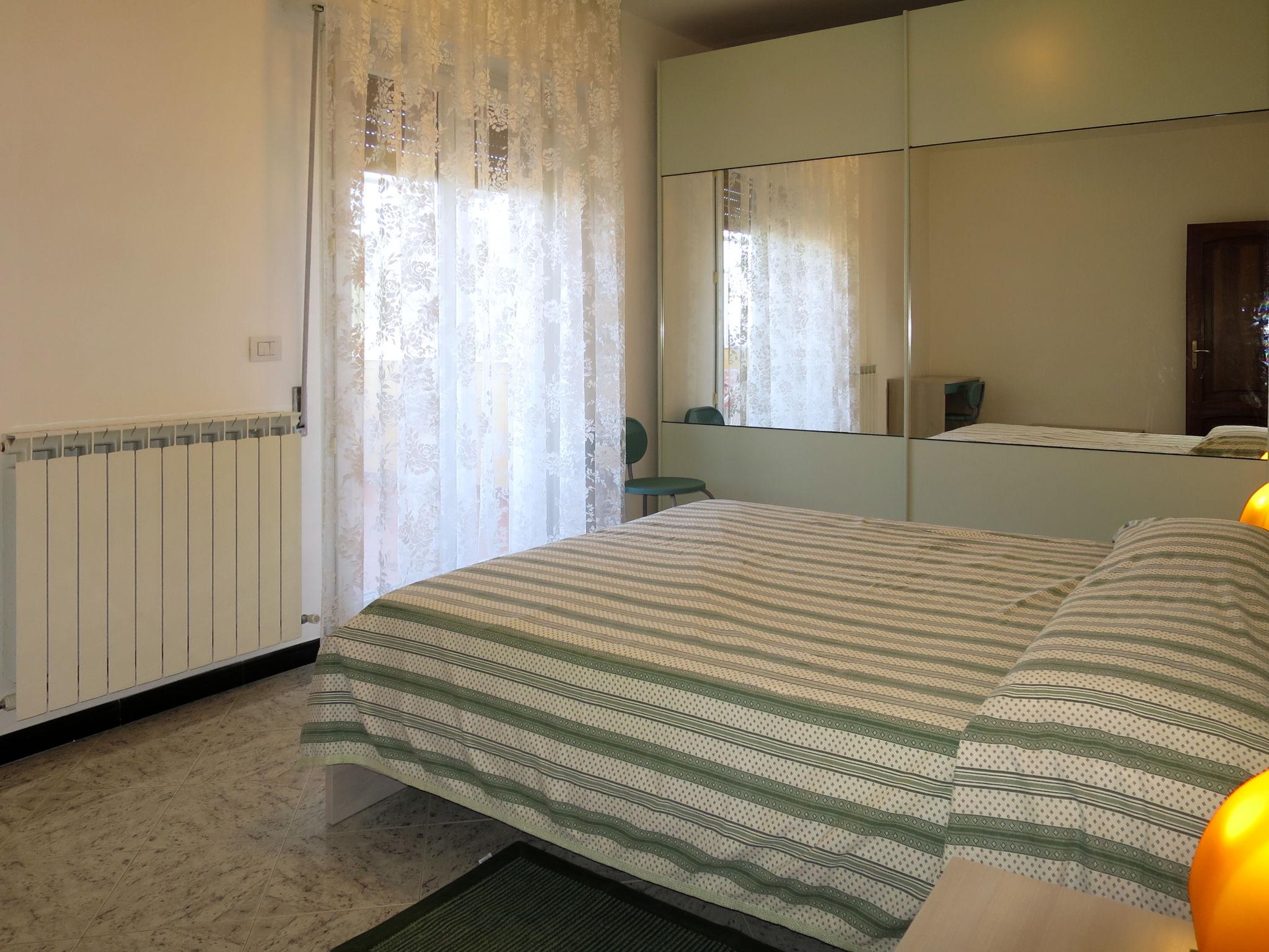 Foto 14 - Apartamento de 3 habitaciones en Moneglia con terraza y vistas al mar