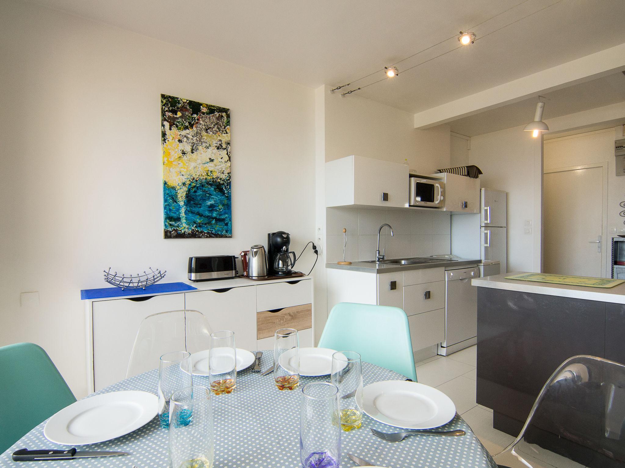 Foto 11 - Apartamento de 3 habitaciones en Agde con terraza y vistas al mar