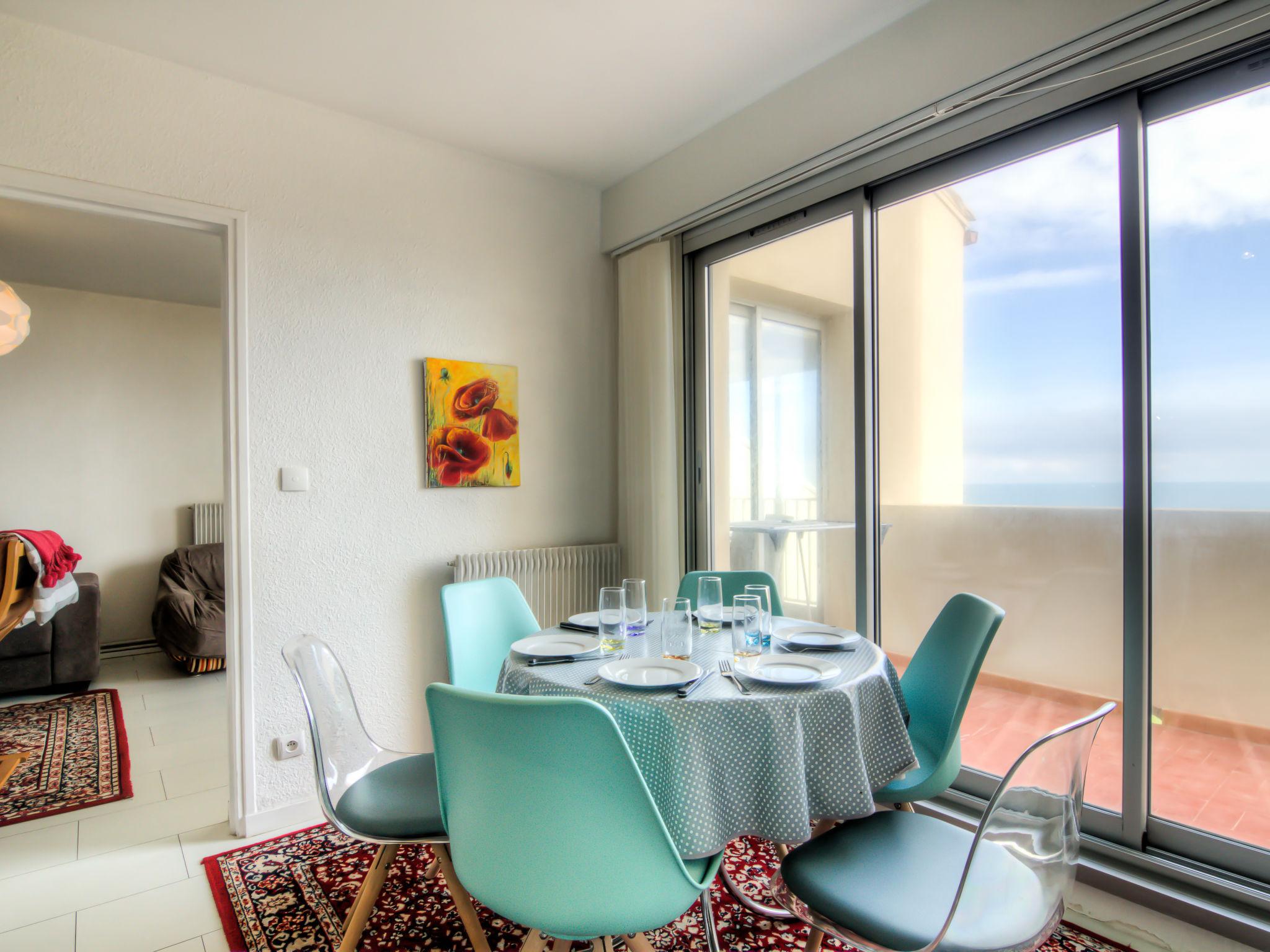 Photo 3 - Appartement de 3 chambres à Agde avec terrasse et vues à la mer