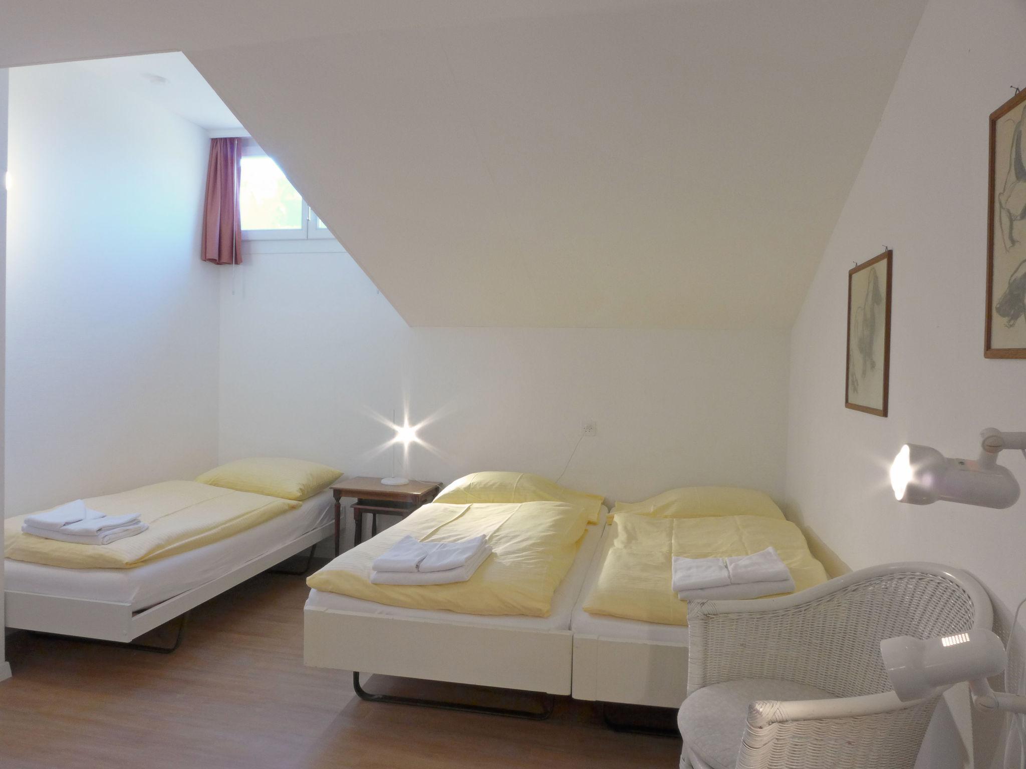 Foto 4 - Appartamento con 3 camere da letto a Lauterbrunnen