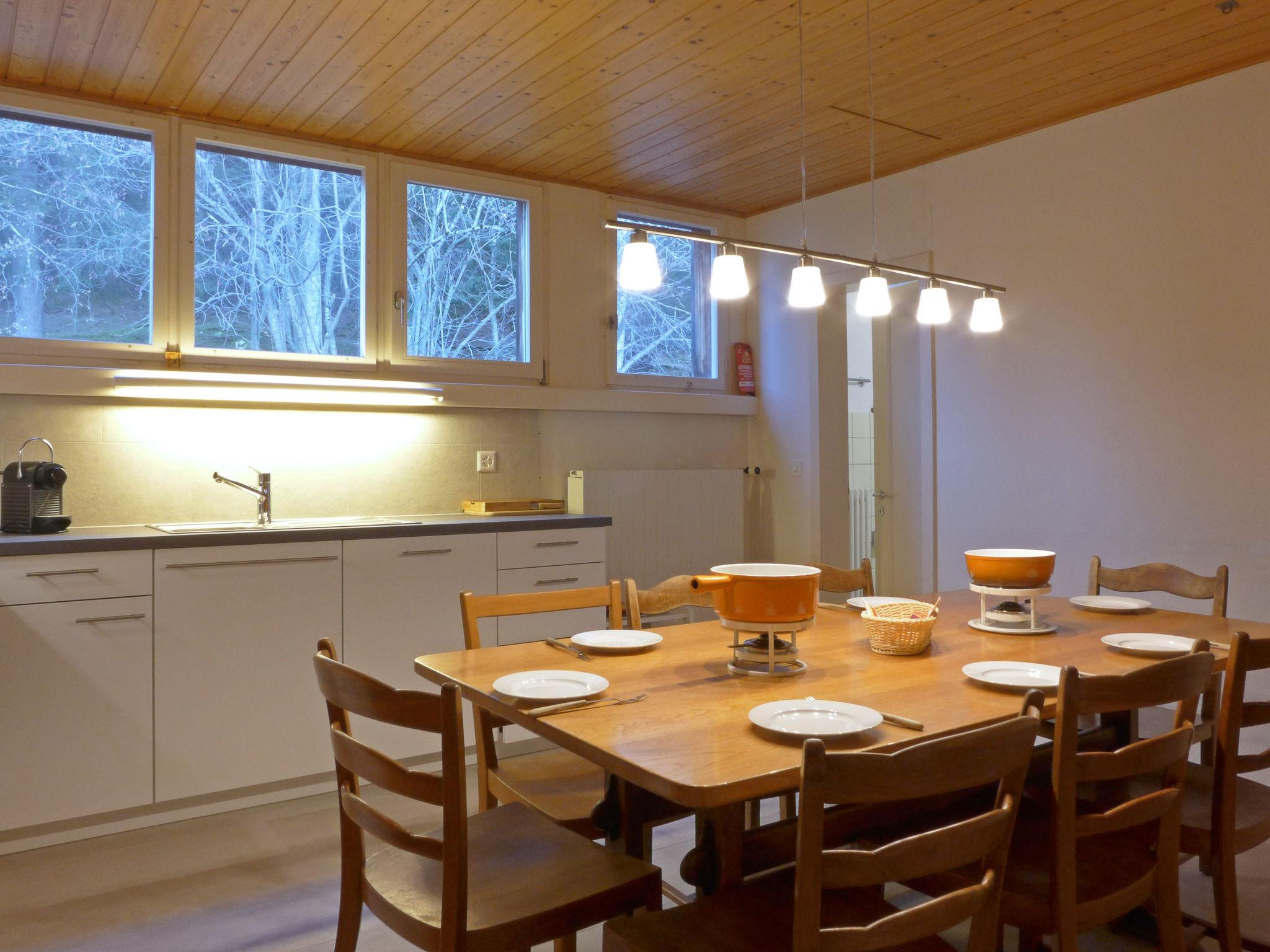 Photo 11 - 3 bedroom Apartment in Lauterbrunnen with mountain view