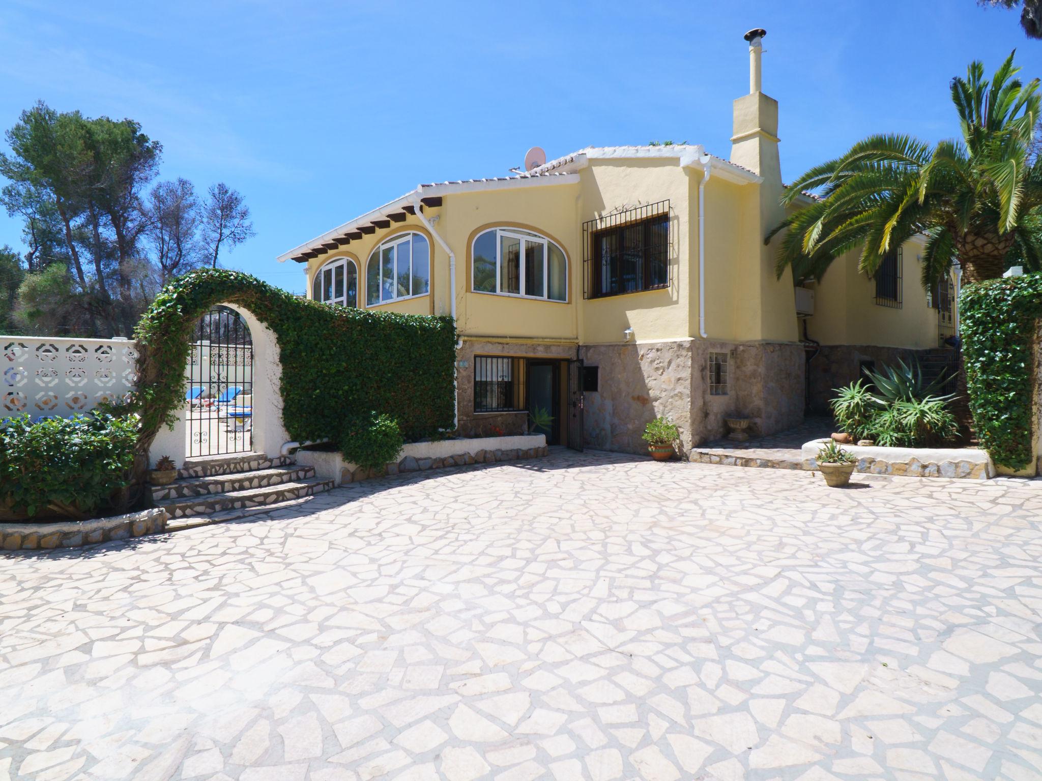 Foto 29 - Casa con 4 camere da letto a Jávea con piscina privata e giardino