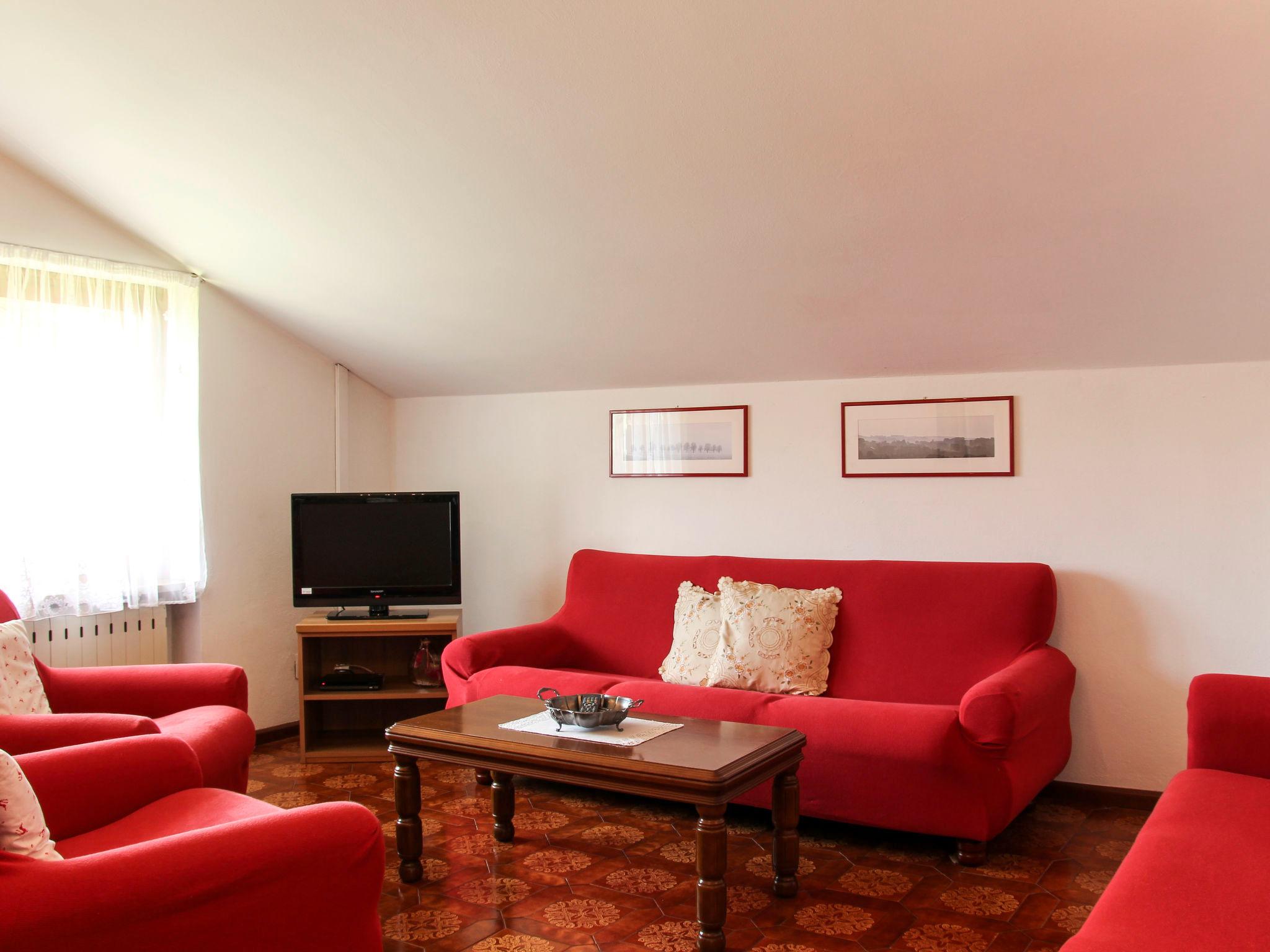 Photo 2 - 3 bedroom Apartment in Ledro with garden and mountain view