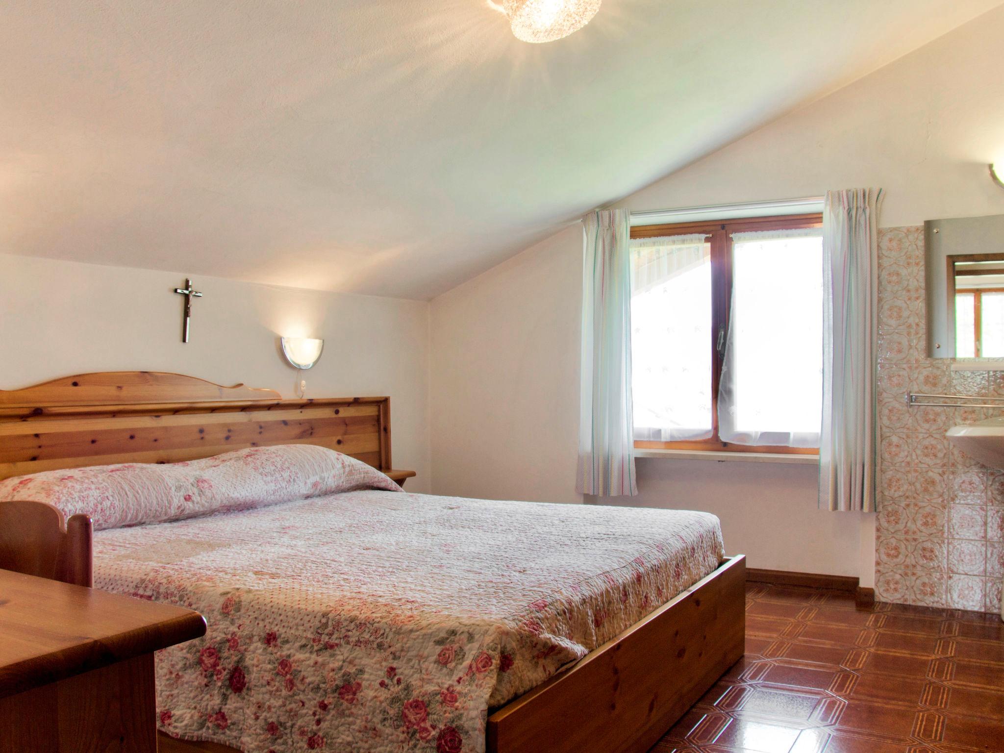 Foto 13 - Appartamento con 3 camere da letto a Ledro con giardino e vista sulle montagne