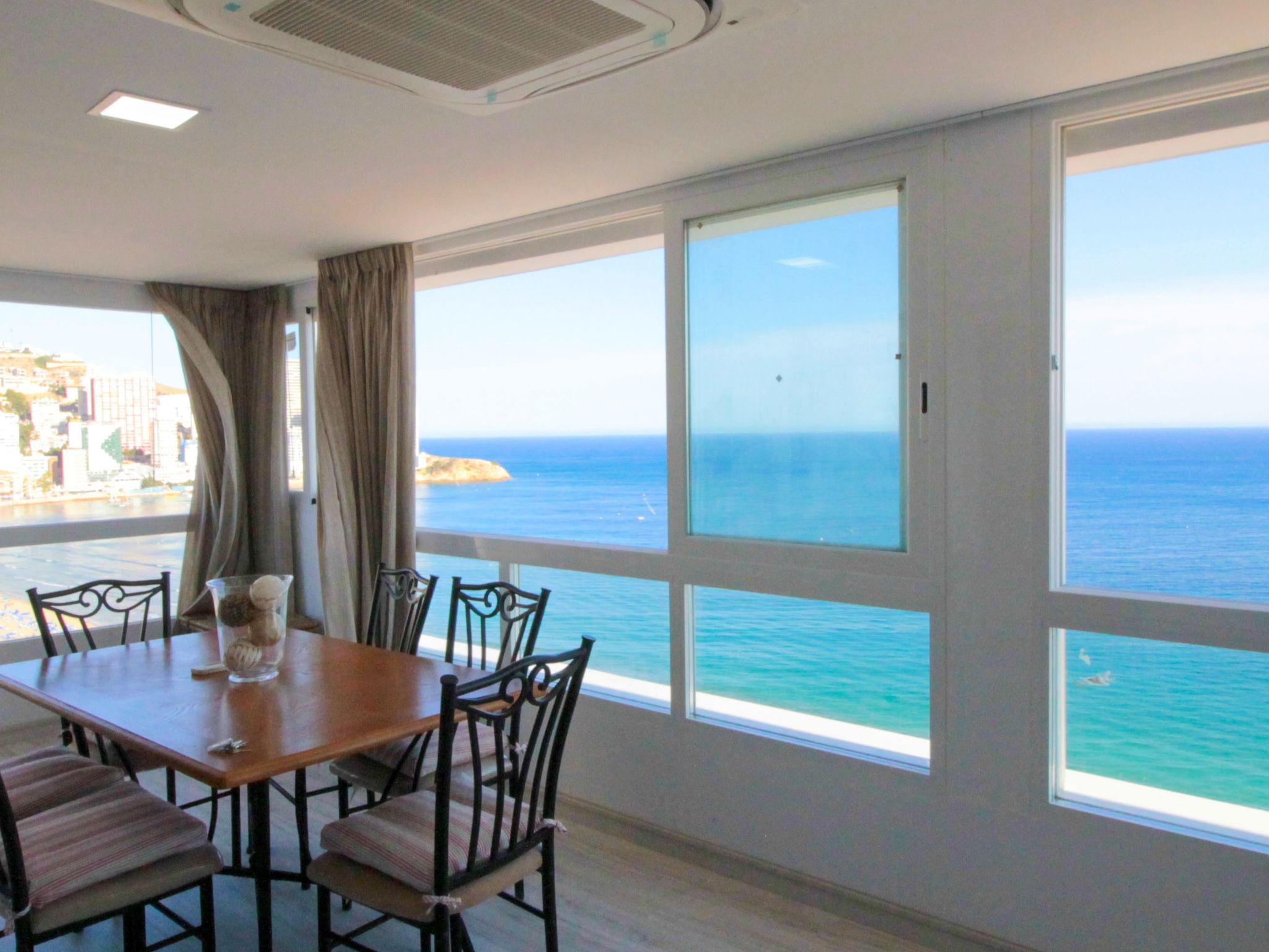 Photo 23 - 3 bedroom Apartment in Benidorm with sea view