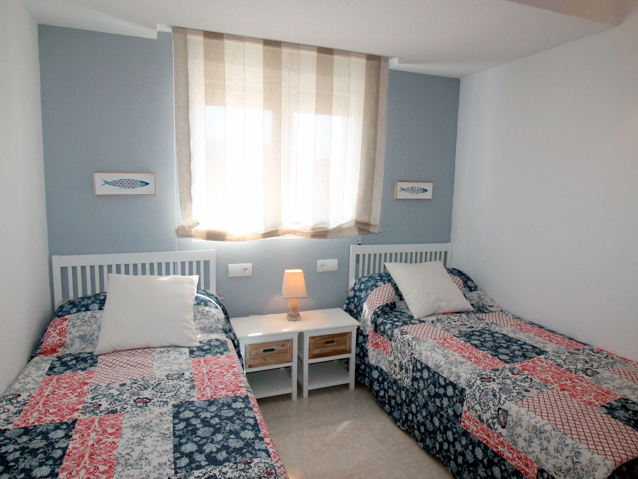 Foto 17 - Apartment mit 3 Schlafzimmern in Benidorm mit blick aufs meer