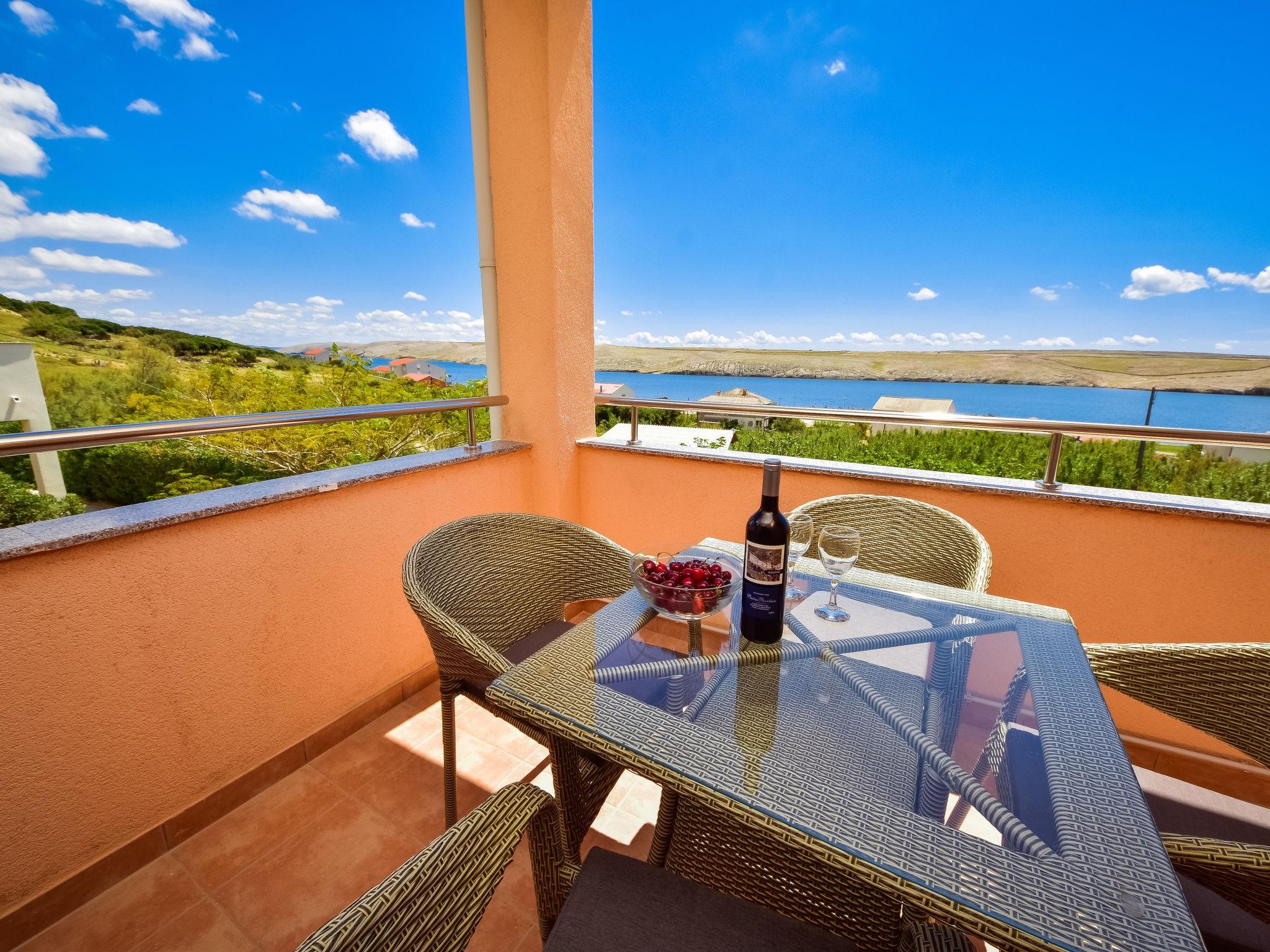 Foto 5 - Apartment mit 1 Schlafzimmer in Pag mit schwimmbad und blick aufs meer