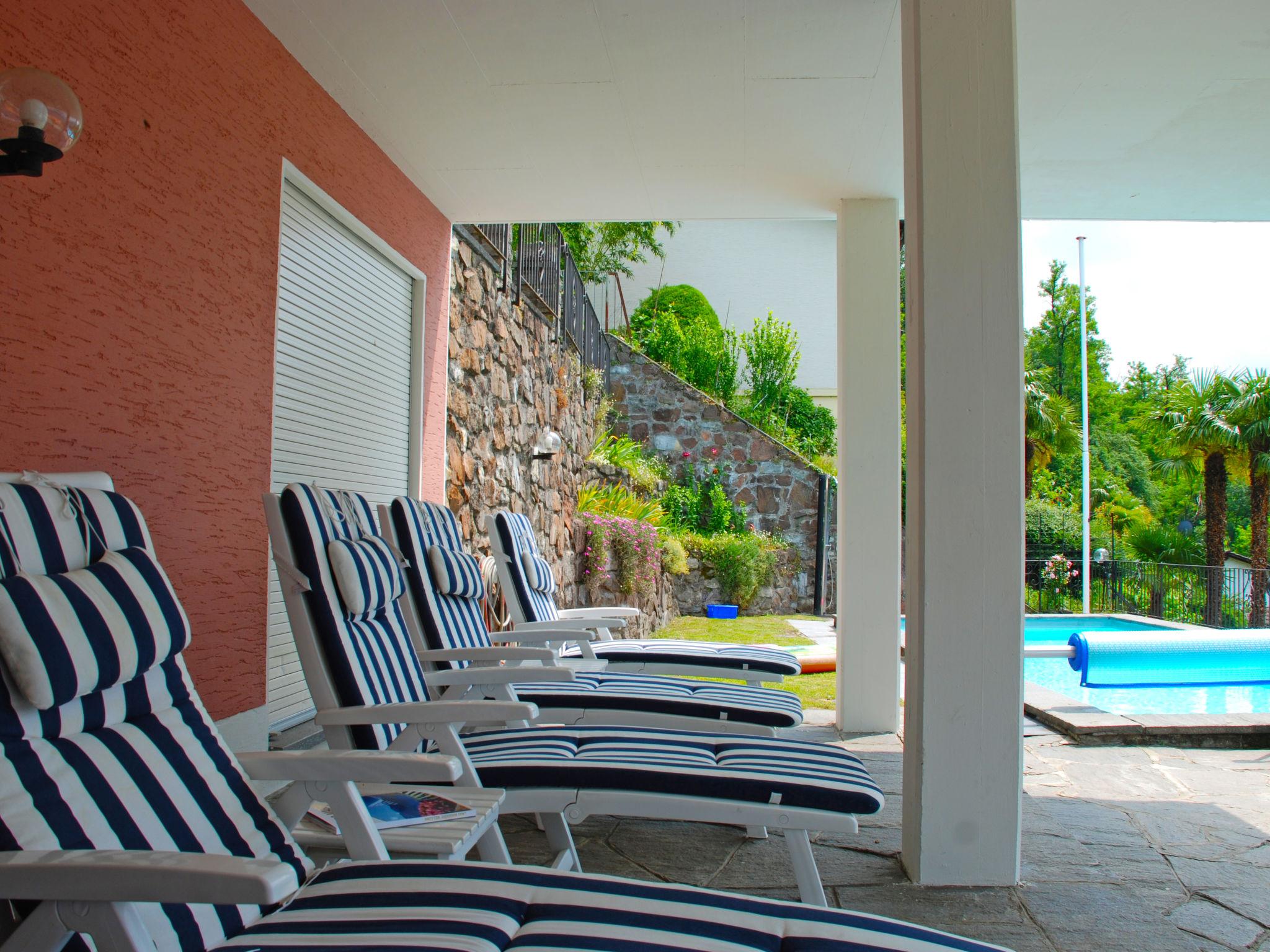 Photo 19 - Appartement de 2 chambres à Bissone avec piscine et vues sur la montagne