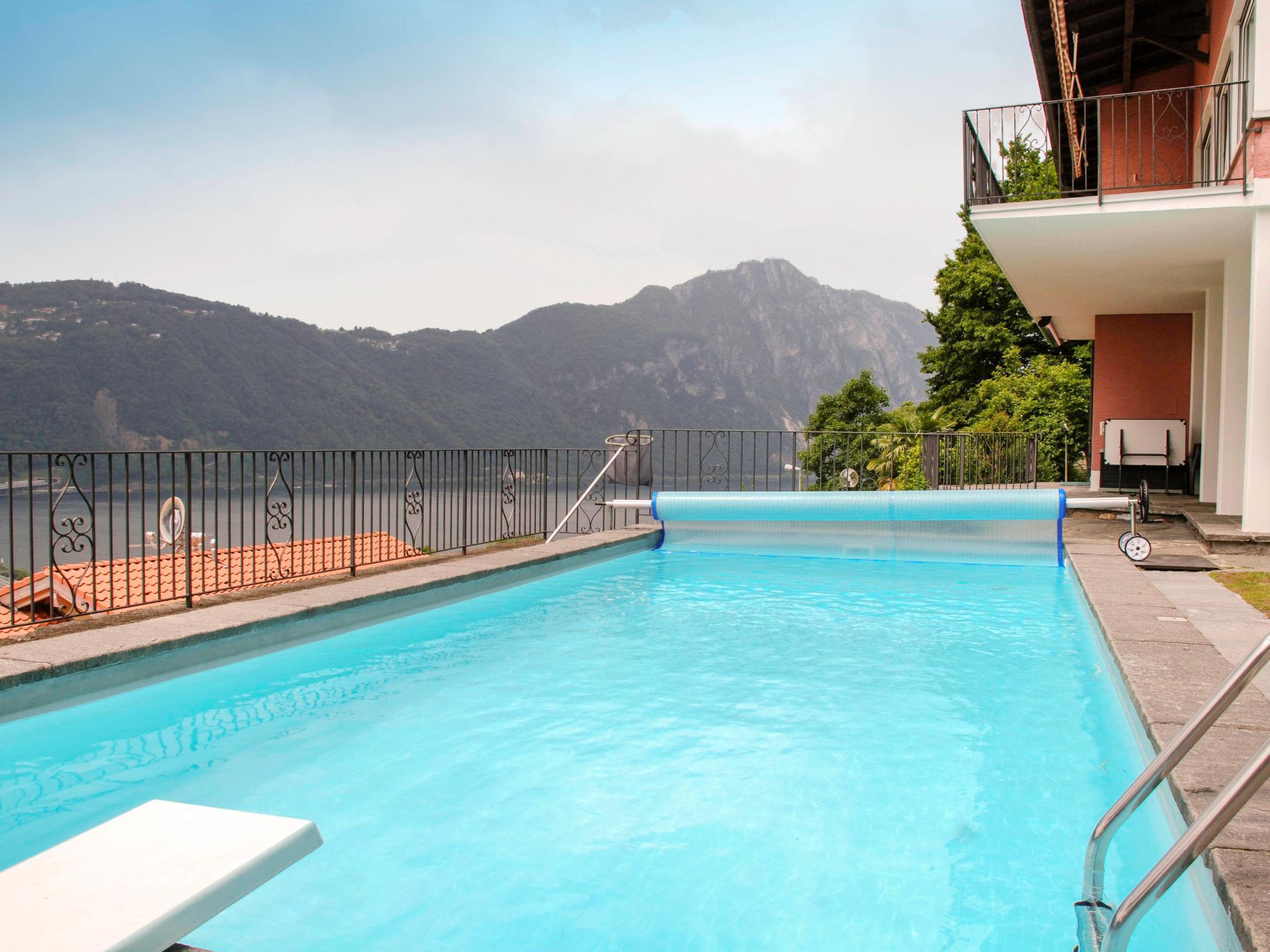 Photo 21 - 2 bedroom Apartment in Bissone with swimming pool and mountain view