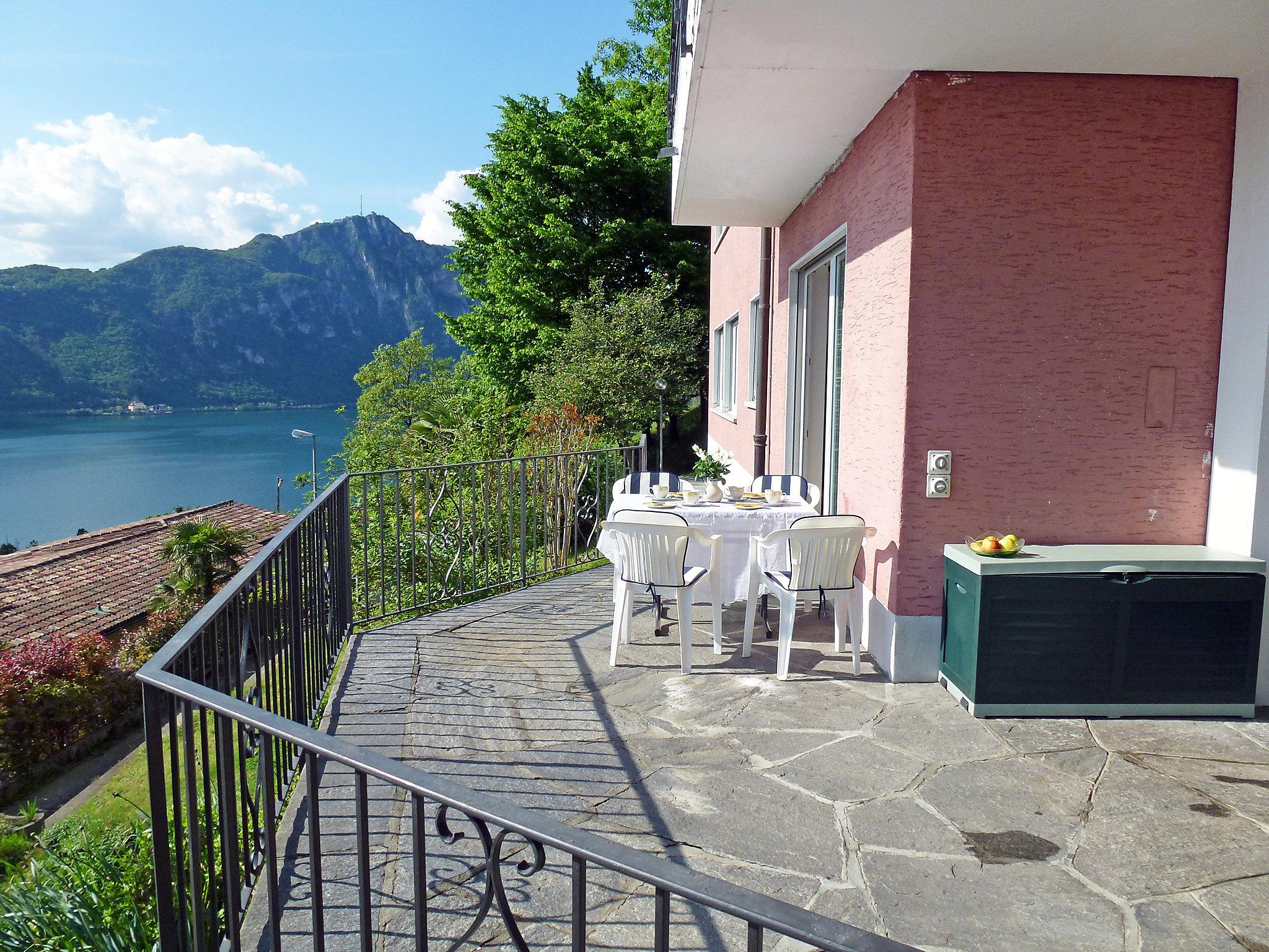 Photo 27 - Appartement de 2 chambres à Bissone avec piscine et vues sur la montagne