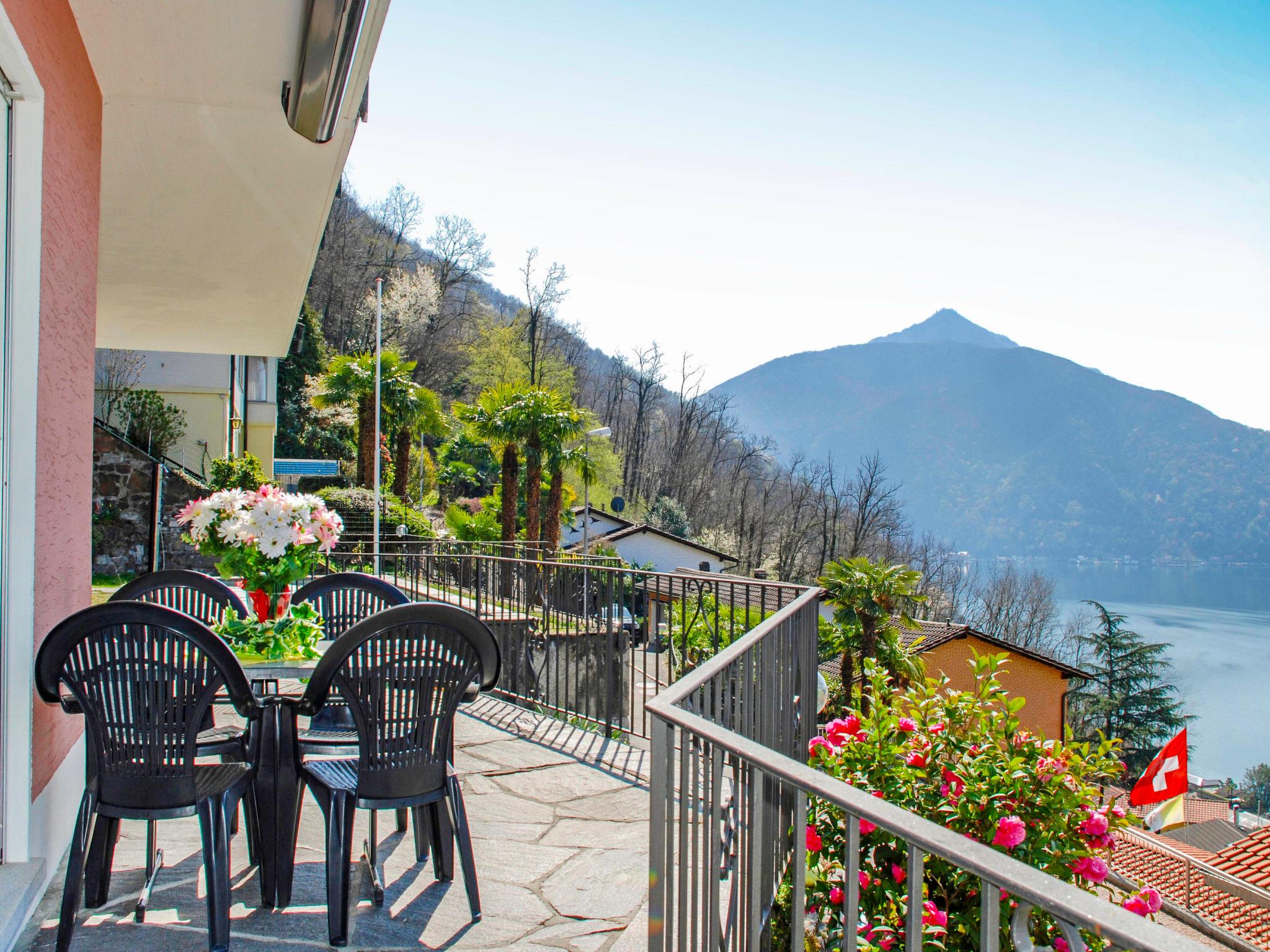 Foto 15 - Appartamento con 2 camere da letto a Bissone con piscina e vista sulle montagne