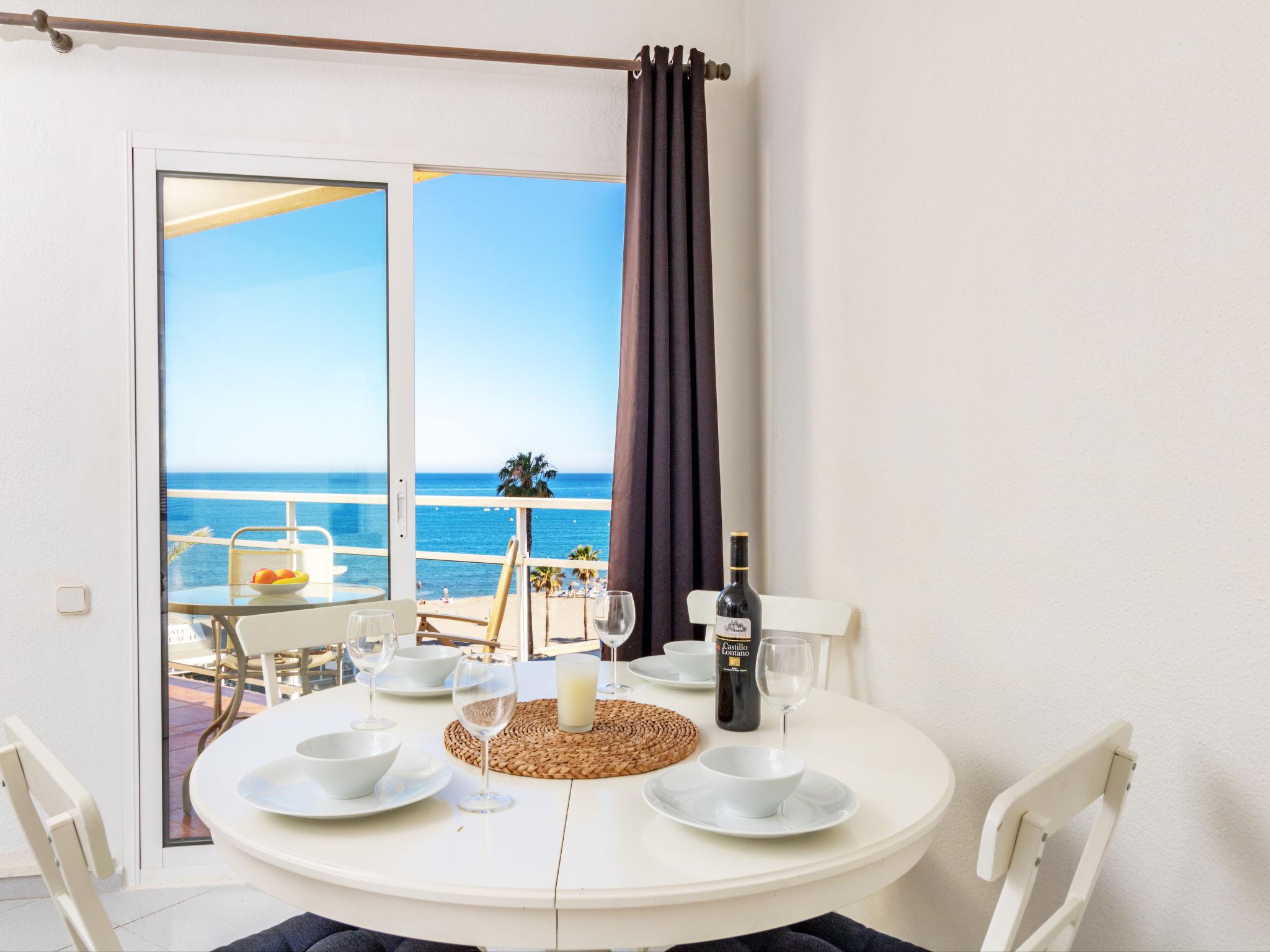 Foto 7 - Apartamento em Torremolinos com piscina e vistas do mar